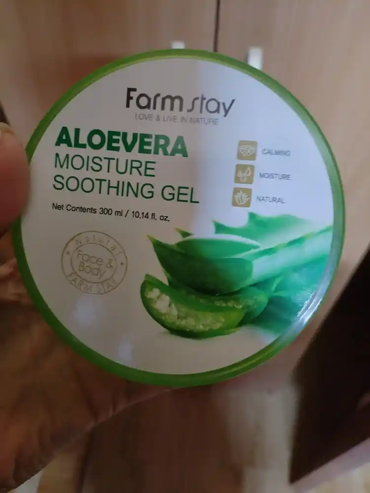 Farmstay aloe vera universal gel tinchlantiradi, yuz va tana uchun, namlovchi parvarish