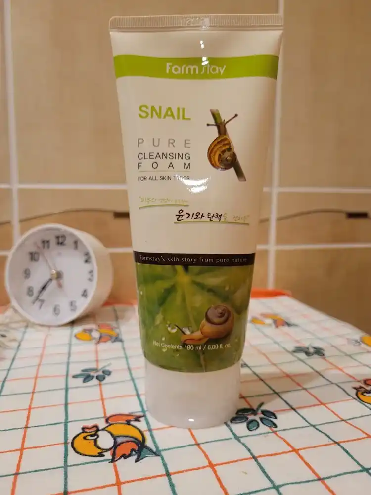Farmstay yuz yuvish ko'pigi salyangoz mucinli Snail Pure Cleansing Foam tozalovchi