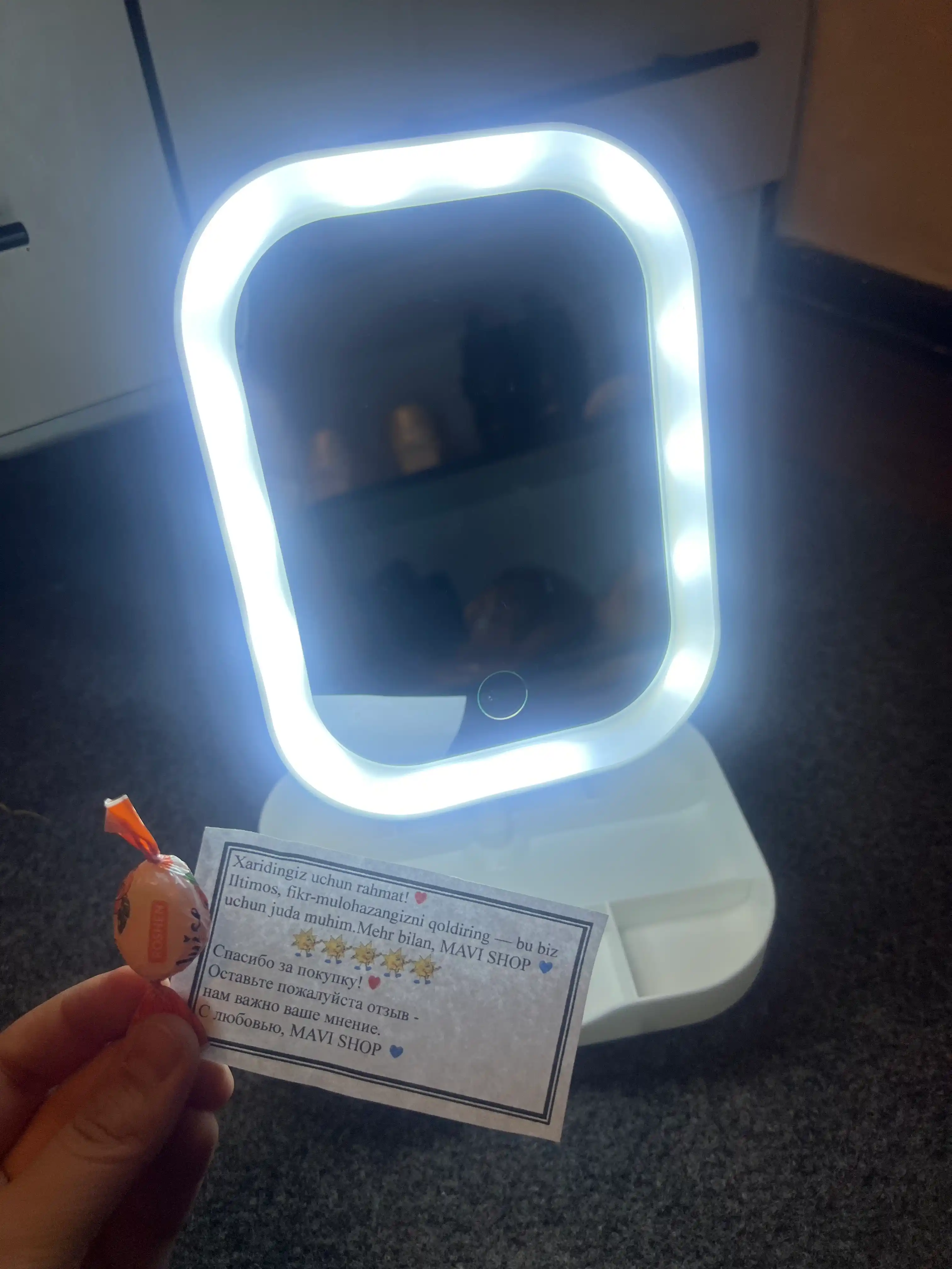 LED sensorli kosmetik oyna – 3 xil yoritish rejimi, sensorli boshqaruv va USB orqali
