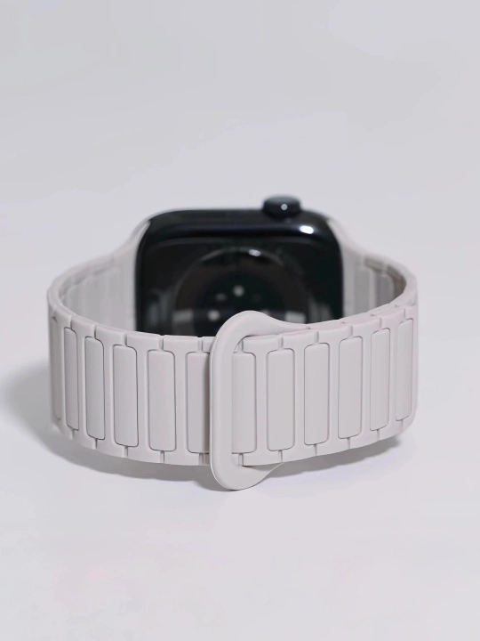 X Magnetic Silicone 4: жидкий силикон, дизайн 3 звена, магнитный ремешок