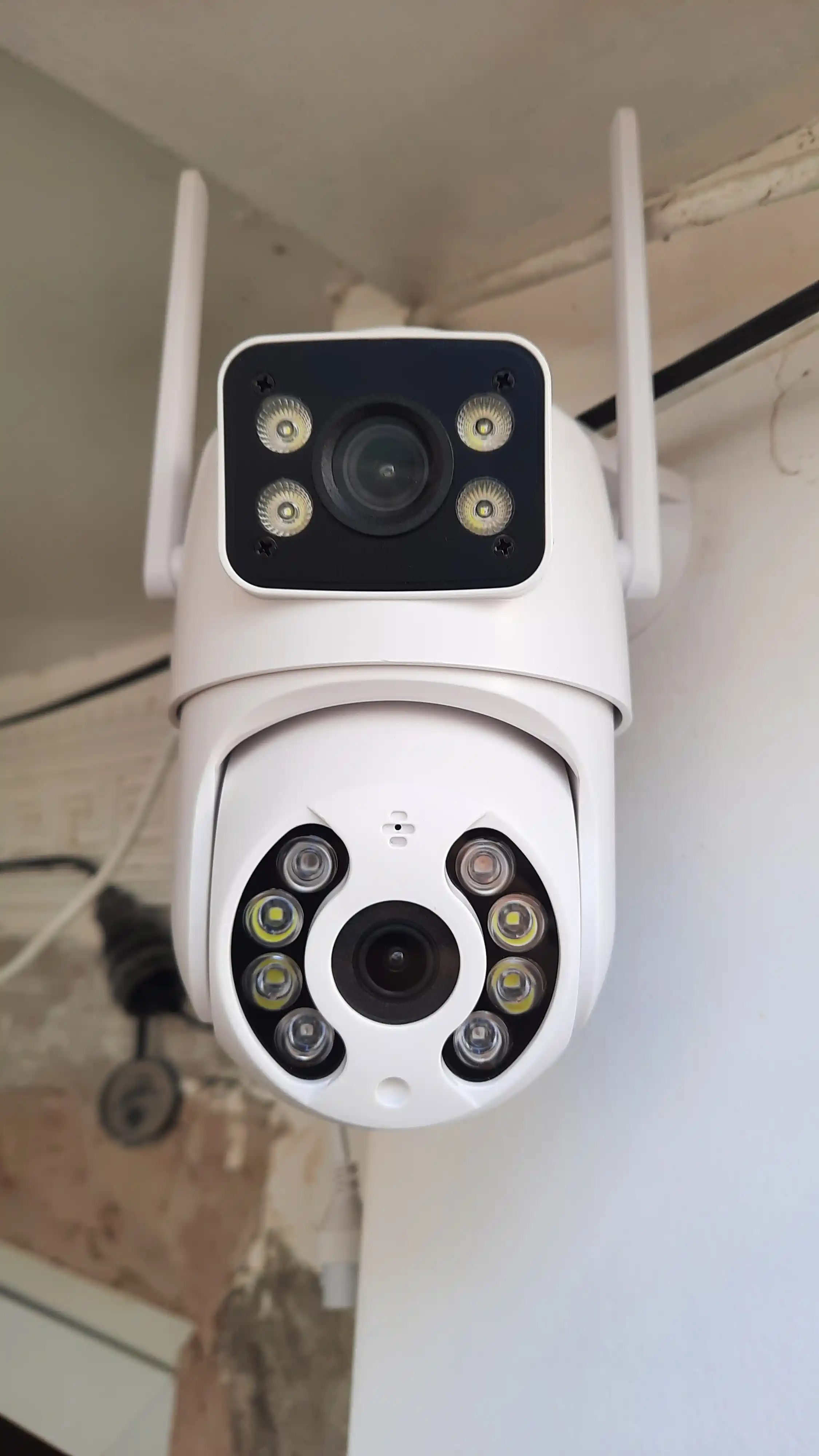 Aqlli PTZ kamera ko‘cha va uy uchun Wi-Fi kuzatuv kamerasi
