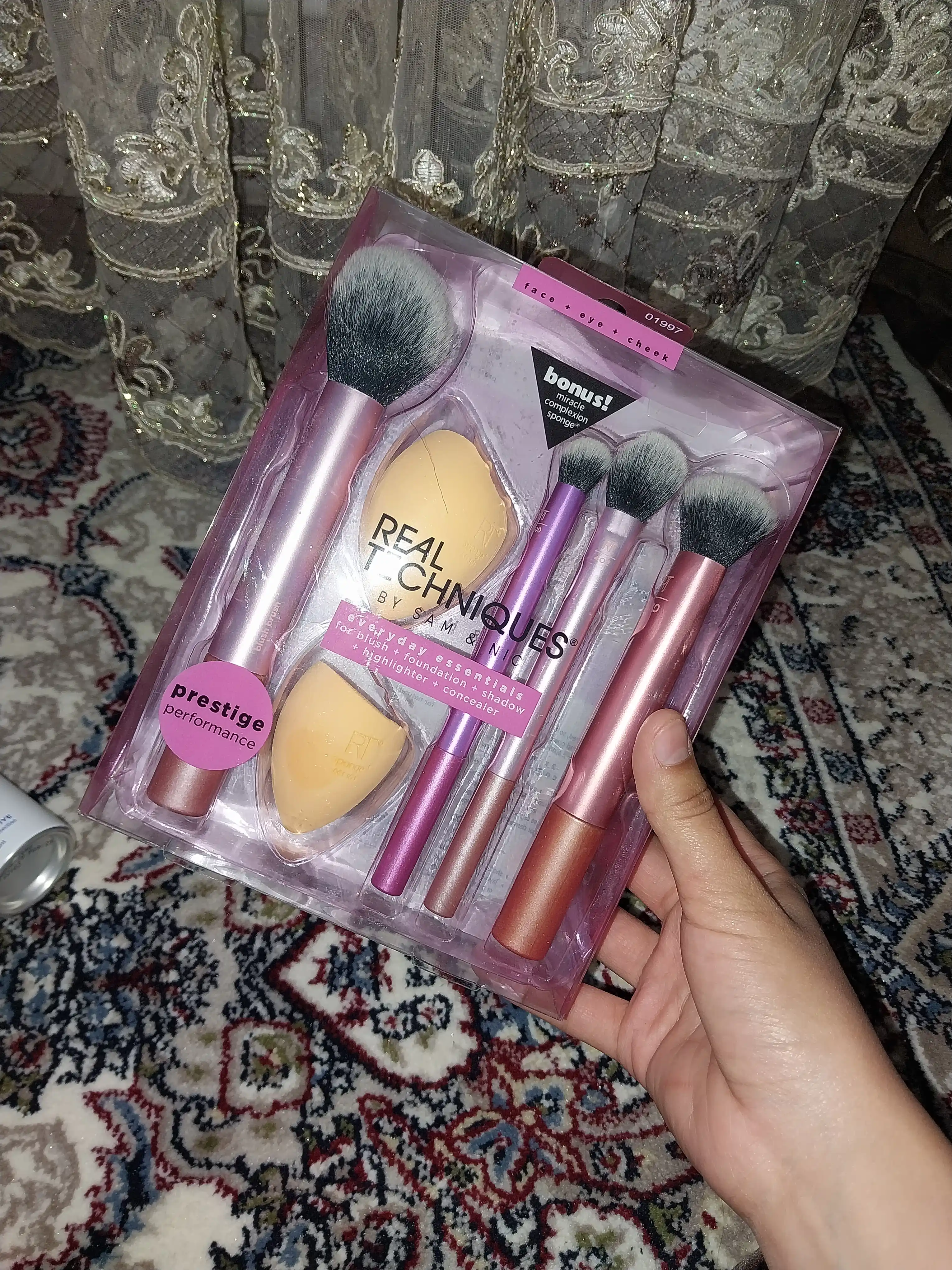 Kosmetik cho'tkalar to'plami Real Techniques, 2 dona sponj