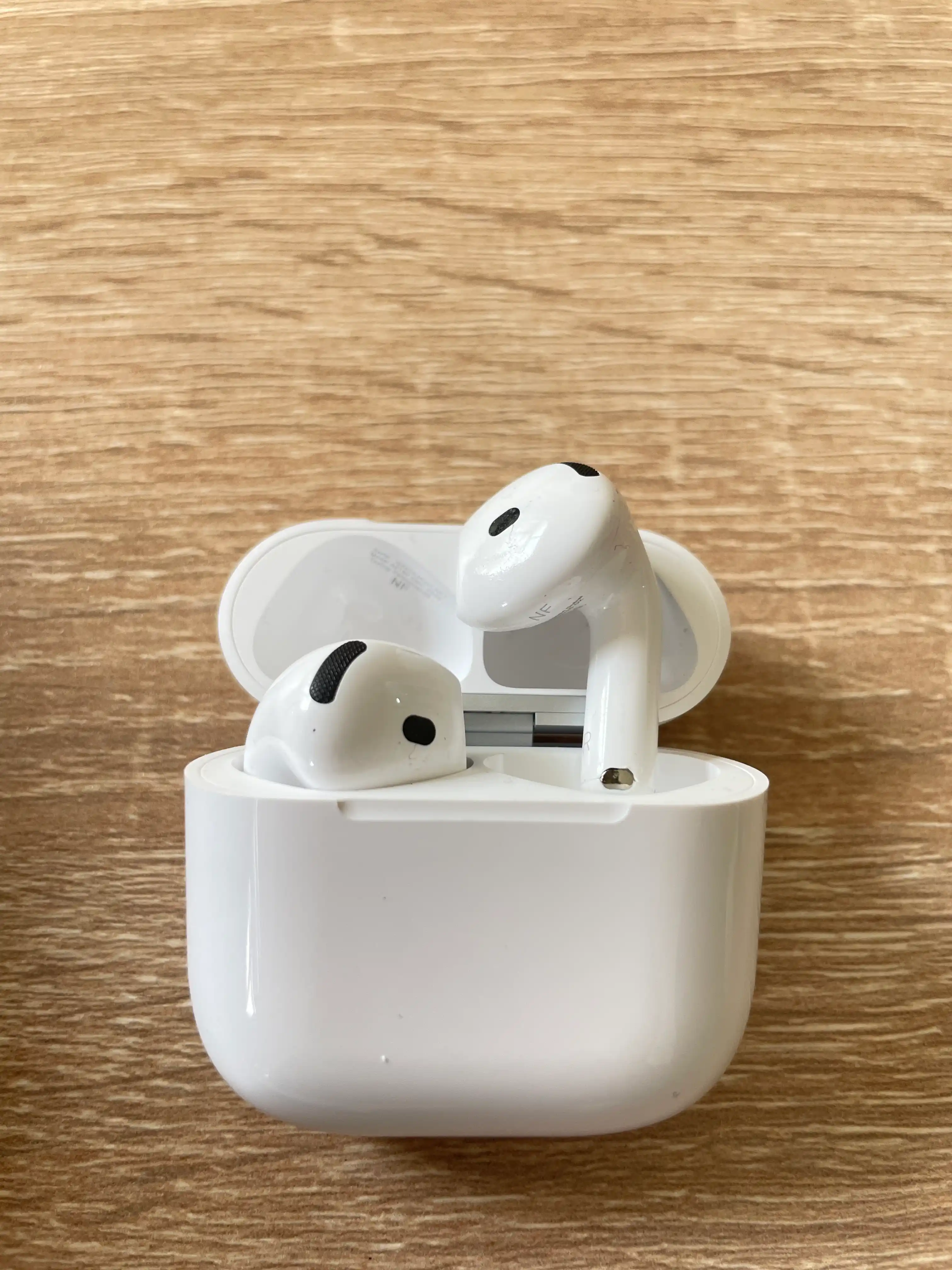 Simsiz quloqchinlar pods 2,3,4 sensorli, iPhone va Android uchun naushnik