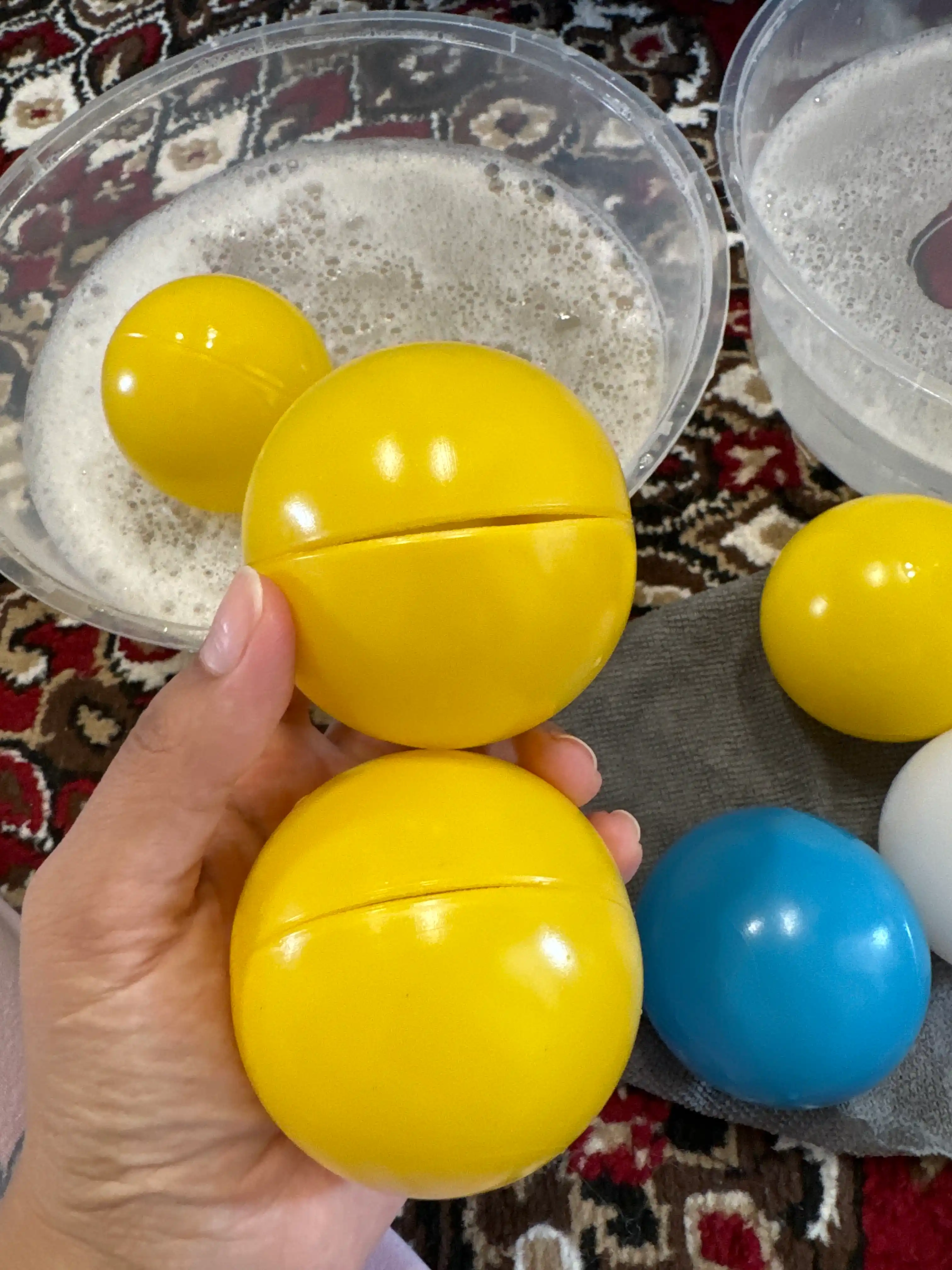 Шарики  – безопасная и увлекательная игрушка для детей