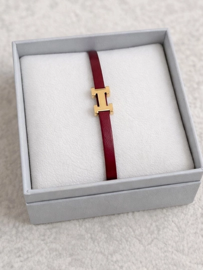 Элегантный и современный браслет Hermès — MANSHO-BRASHERMIC-БАГРОВ