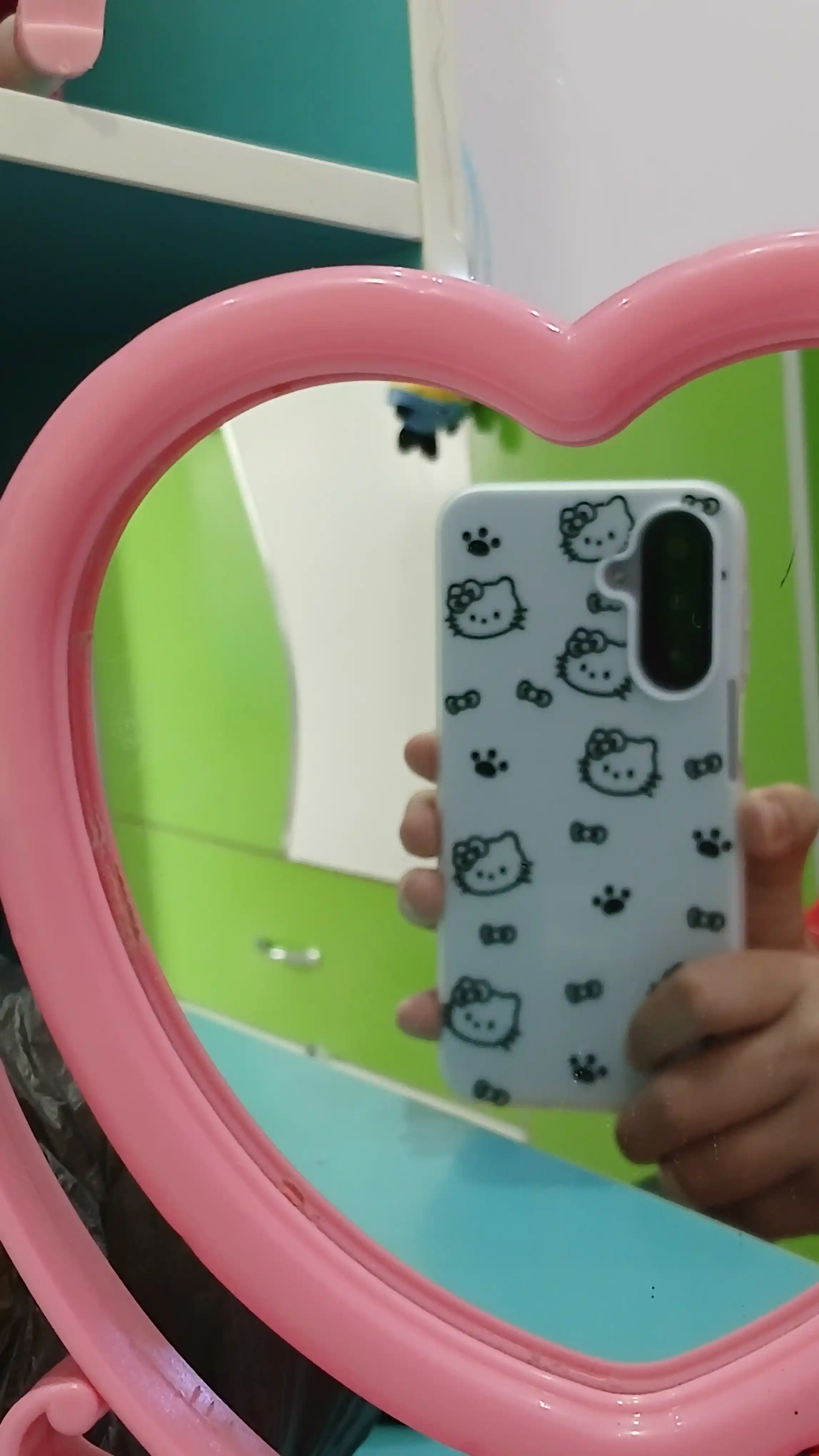 Samsung A seriyasi uchun Hello Kitty rasmi tushirilgan yumshoq silikon g‘ilof