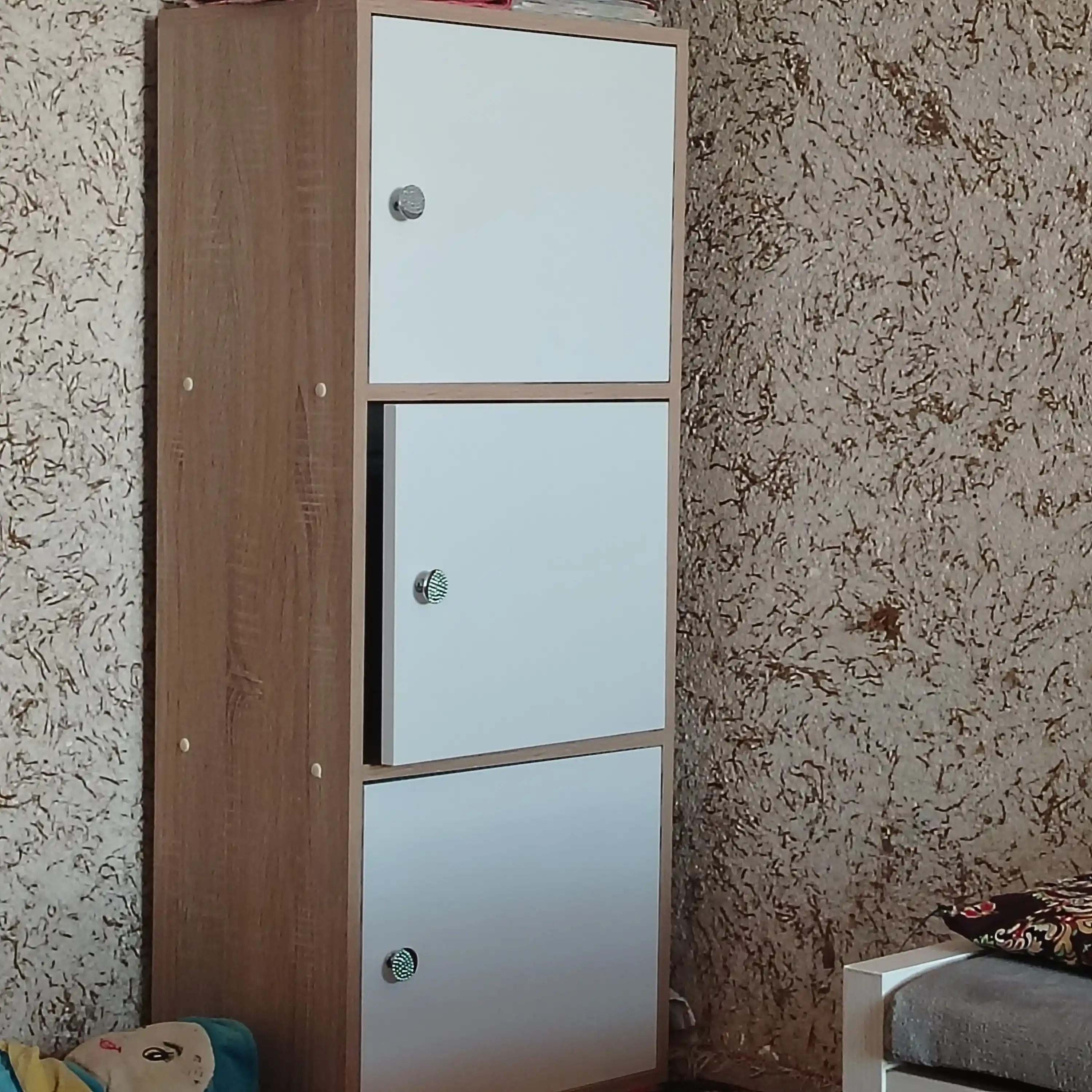 Универсальный шкаф для дома и офиса 110*30*45