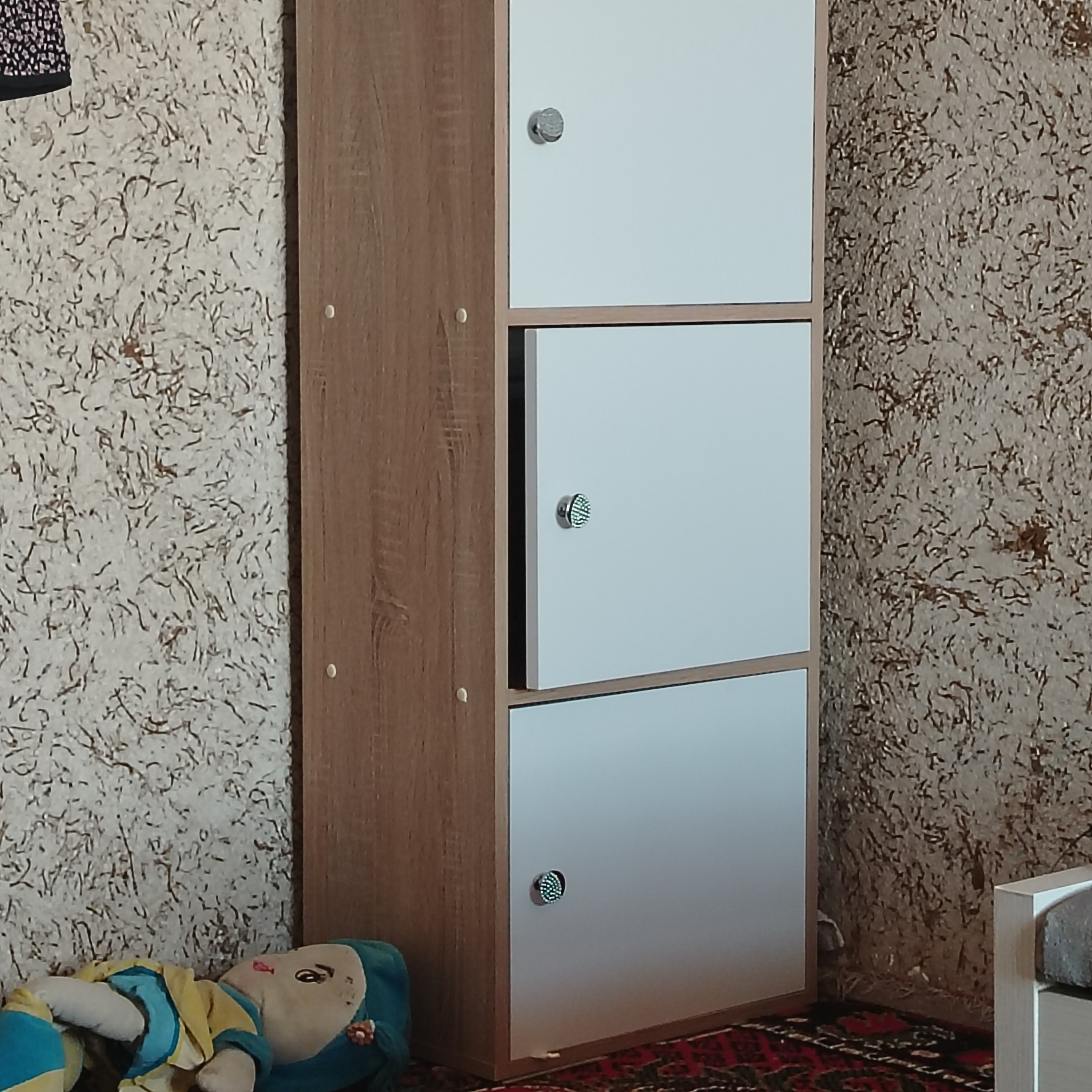 Универсальный шкаф для дома и офиса 110*30*45
