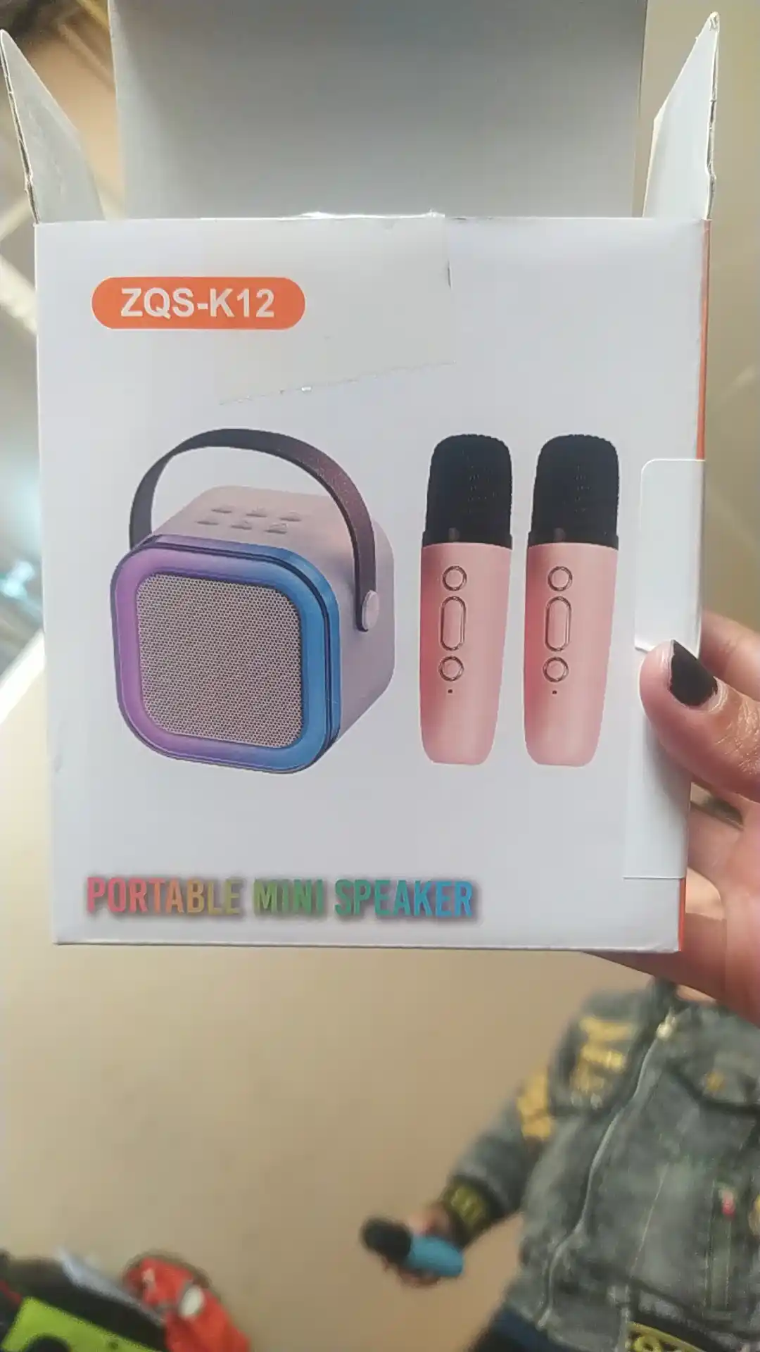 FIDGO Bluetooth karaoke kolonkasi, 2 ta mikrofon va RGB yoritish