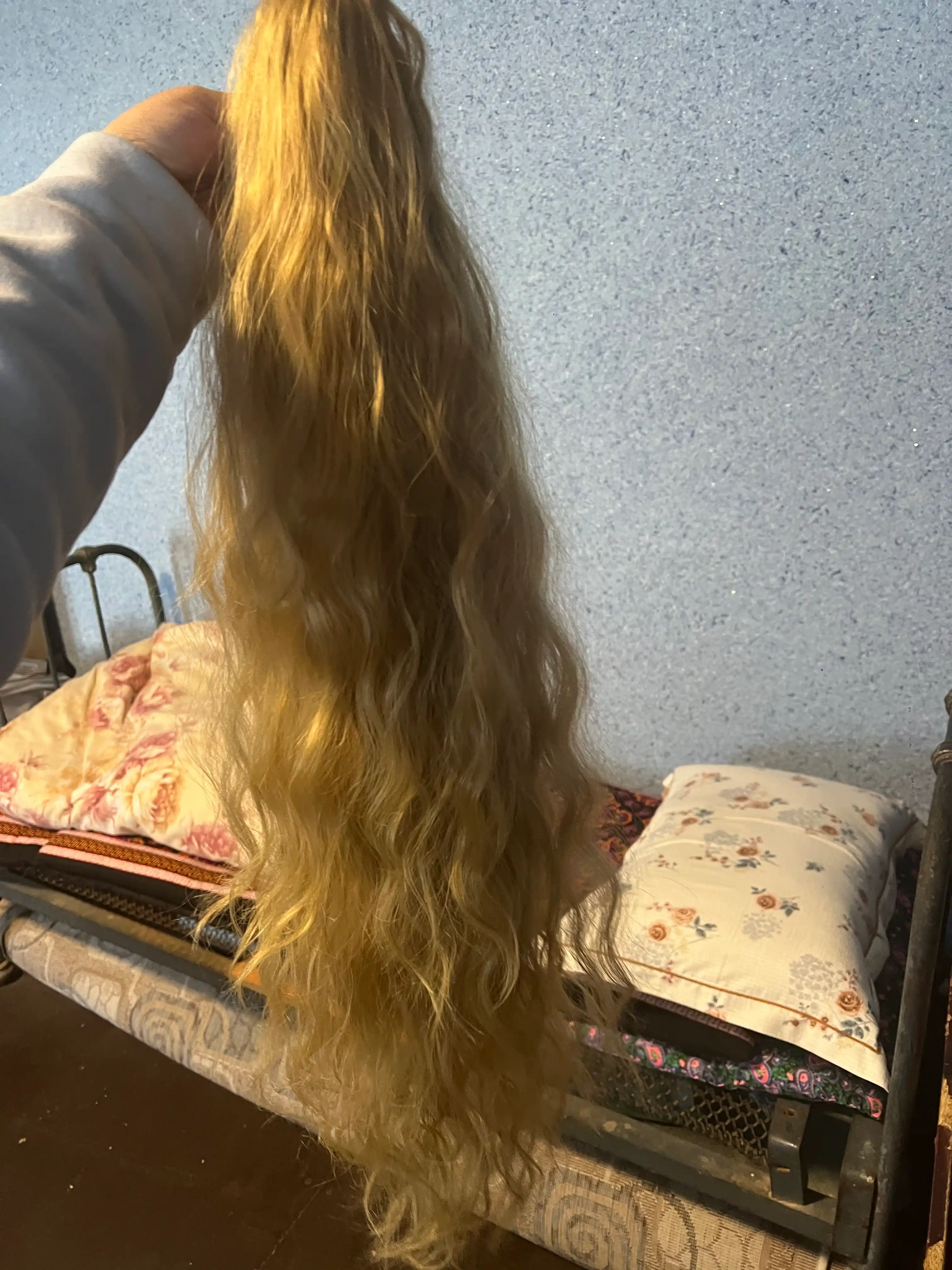 Парики, накладные волосы, шиньоны, прямые волосы, хвостики