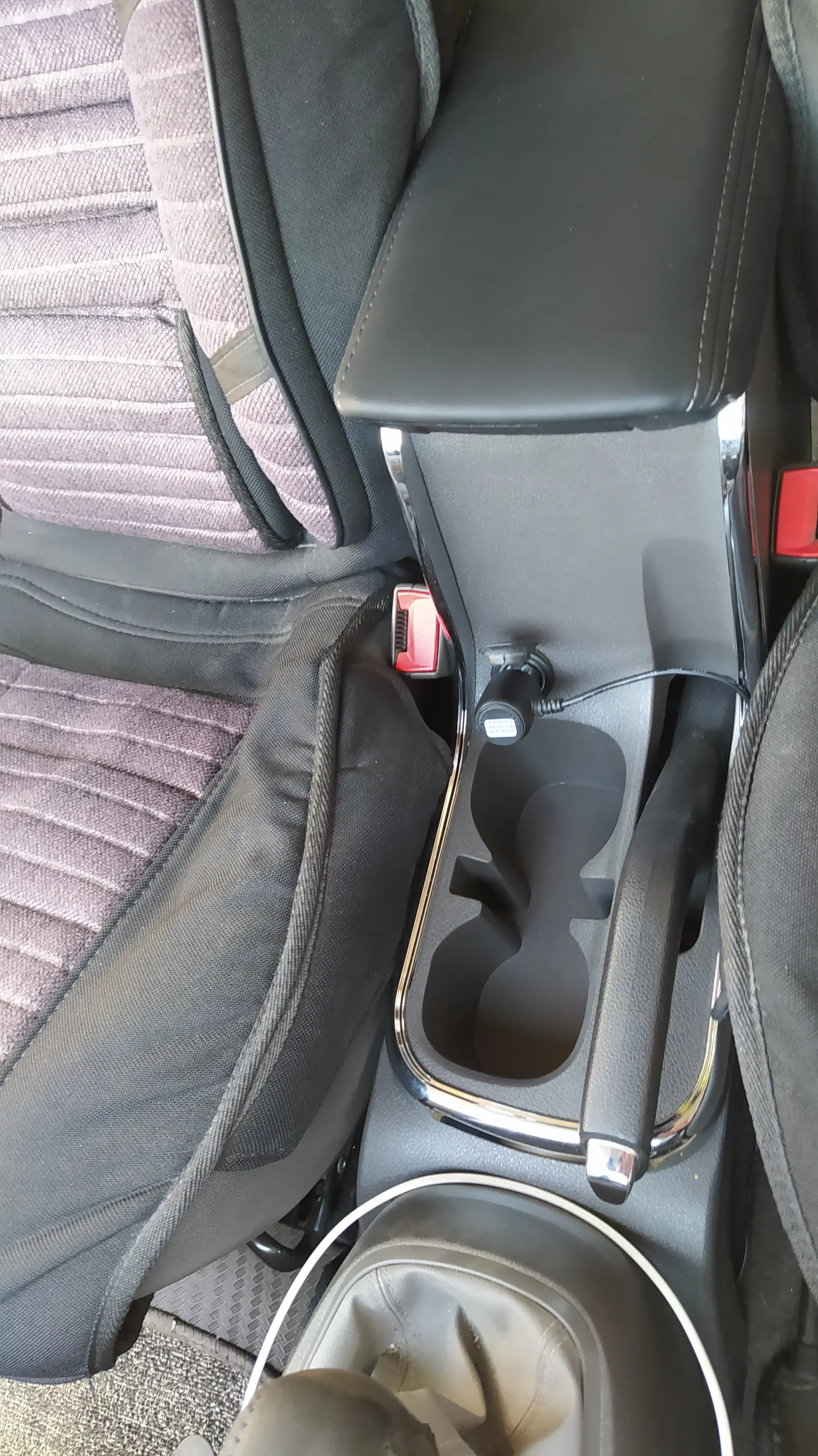 CHEVROLET COBALT avtomobili uchun podlokotnik (BAR)