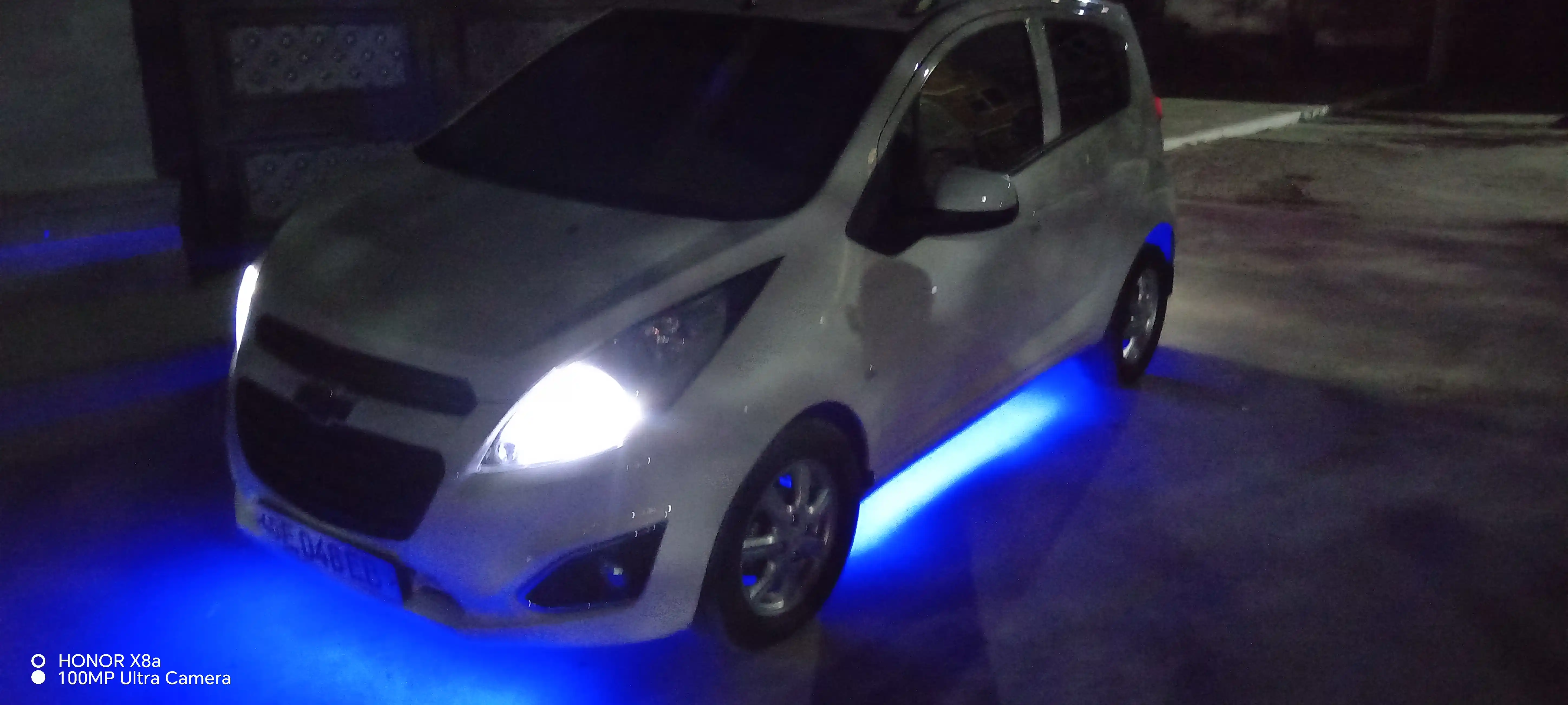 Avtomobil uchun LED neon yoritgich - IP68, uzunligi 5 metr