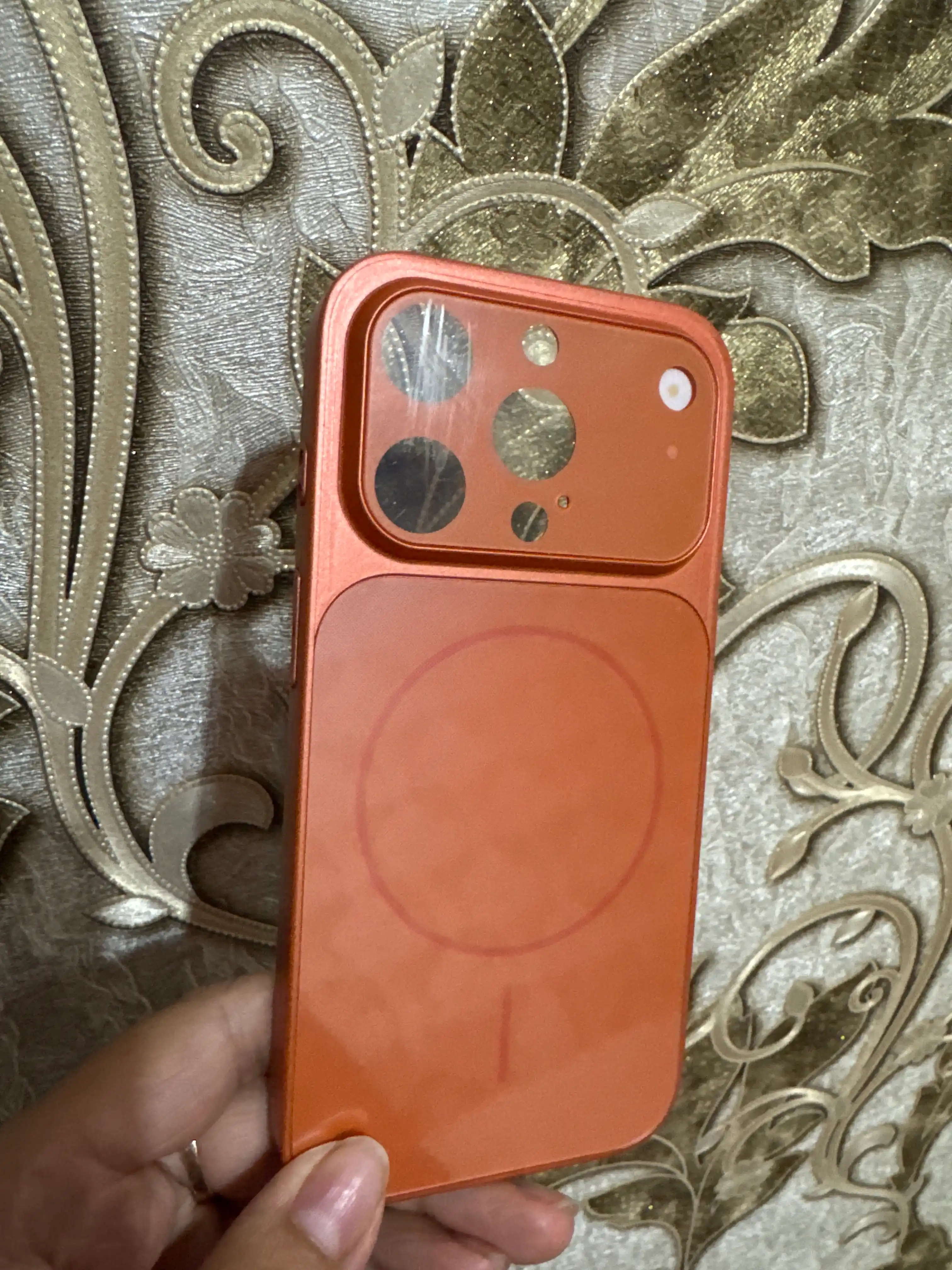 Chexol iPhone 11, 12, 13, 14, 15, 16 Pro / Pro Max uchun - iPhone 17 uslubida