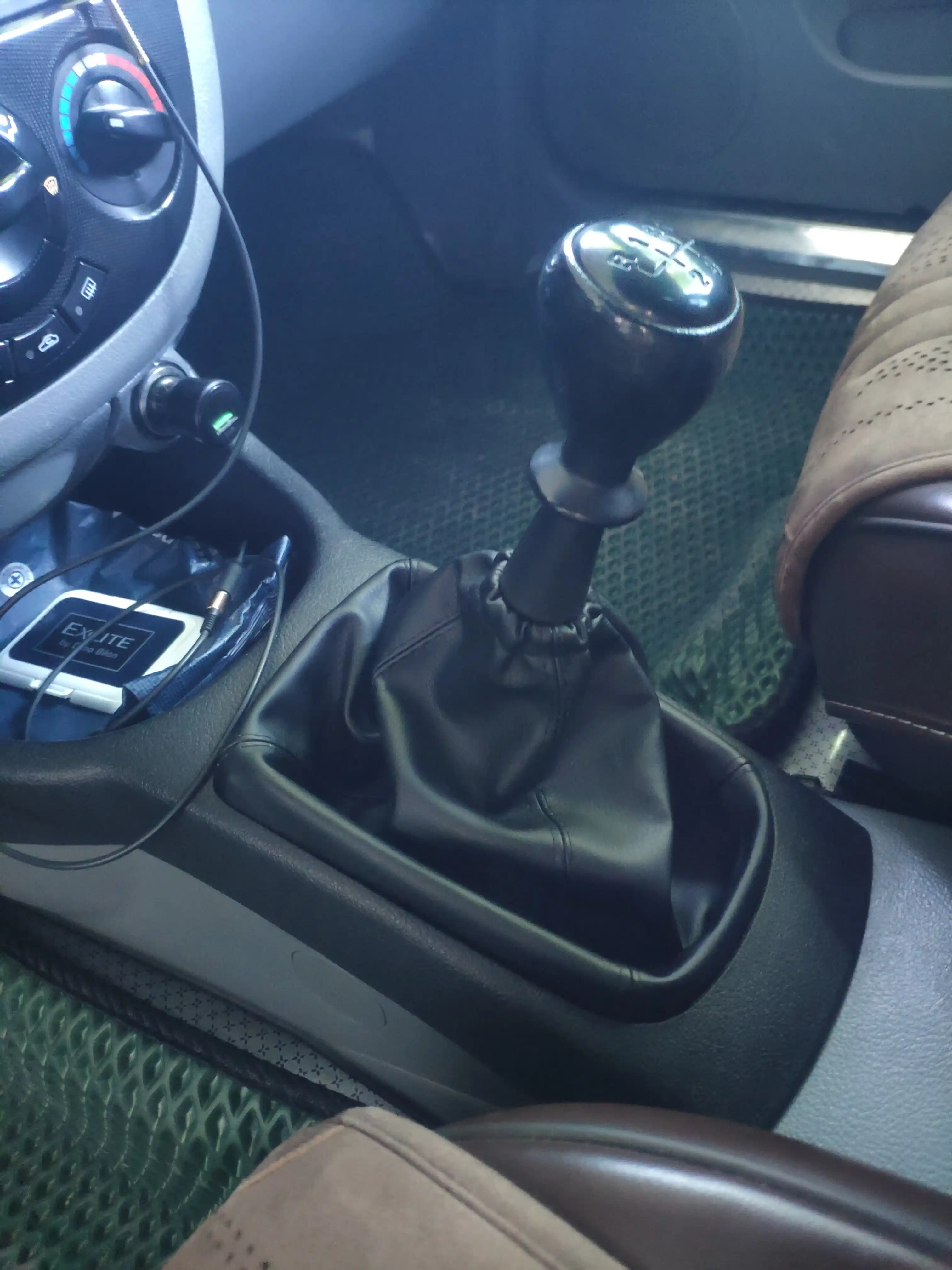 Чехол для ручки рычага КПП Lacetti, Cobalt, Nexia 1-2 -3, Matiz, Spark, Damas