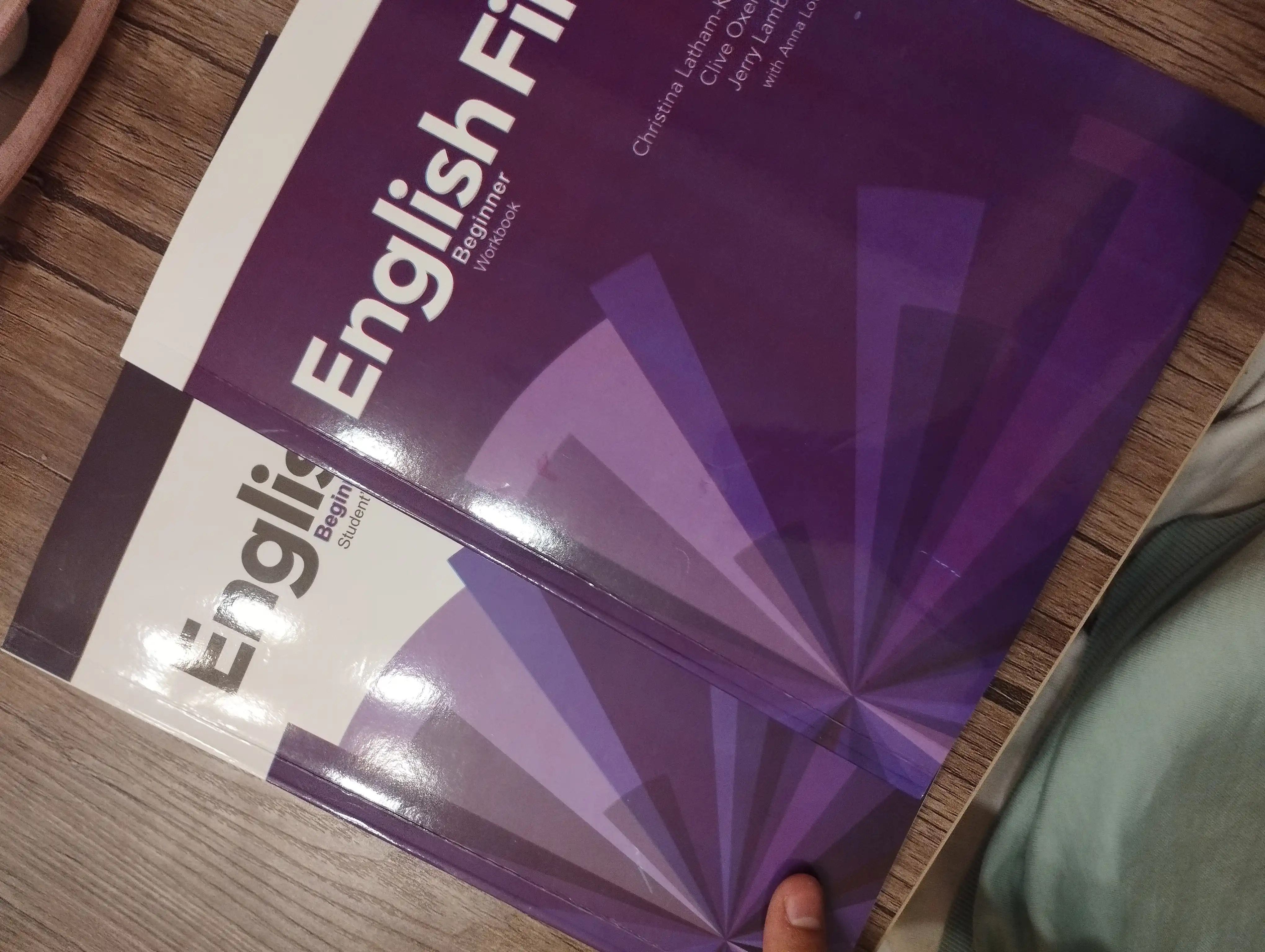 English File Beginner, Elementary, Pre Intermediate Student's book+Workbook, Paul Seligson