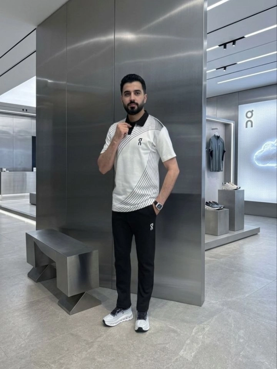 Ikki o‘lchamli erkaklar kostyumi - futbolka va shim, katta o‘lchamlar: M, L, XL