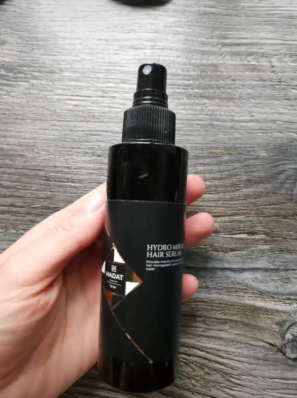 Спрей HADAT Miracle Hair Serum — несмываемая термозащита и зеркальный блеск, 110 мл