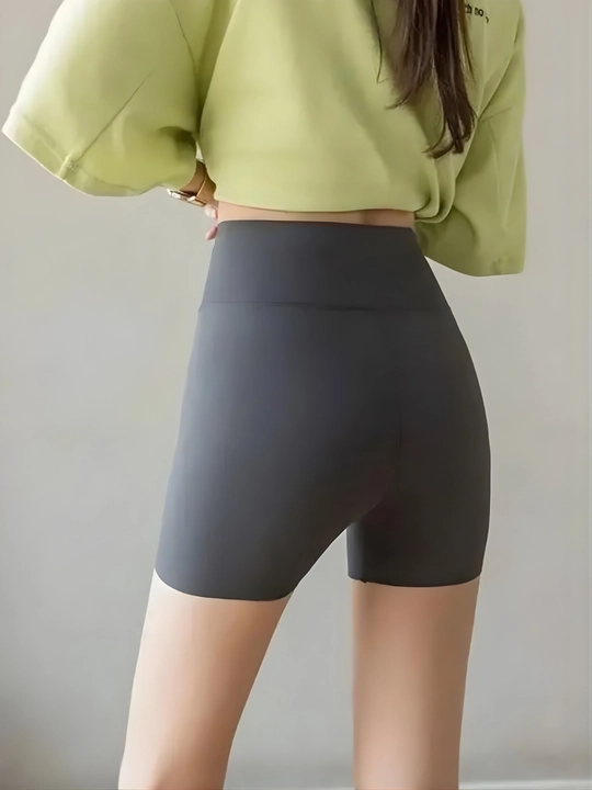 Ayollar uchun yuqori bel sport shortik – qomatni tortuvchi seamless biker short