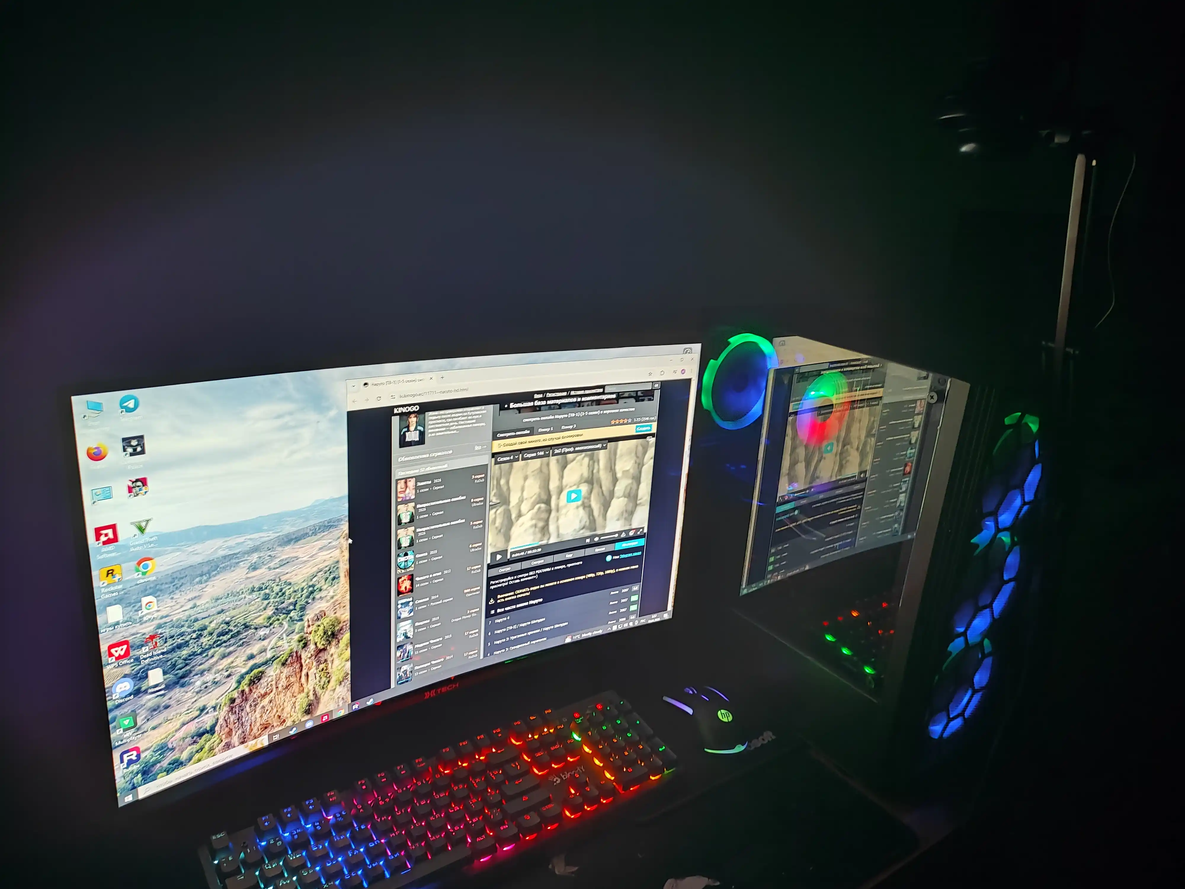 Микрофон конденсаторный игровой с подсветкой RGB с кронштейном, с поп-фильтром для стримов
