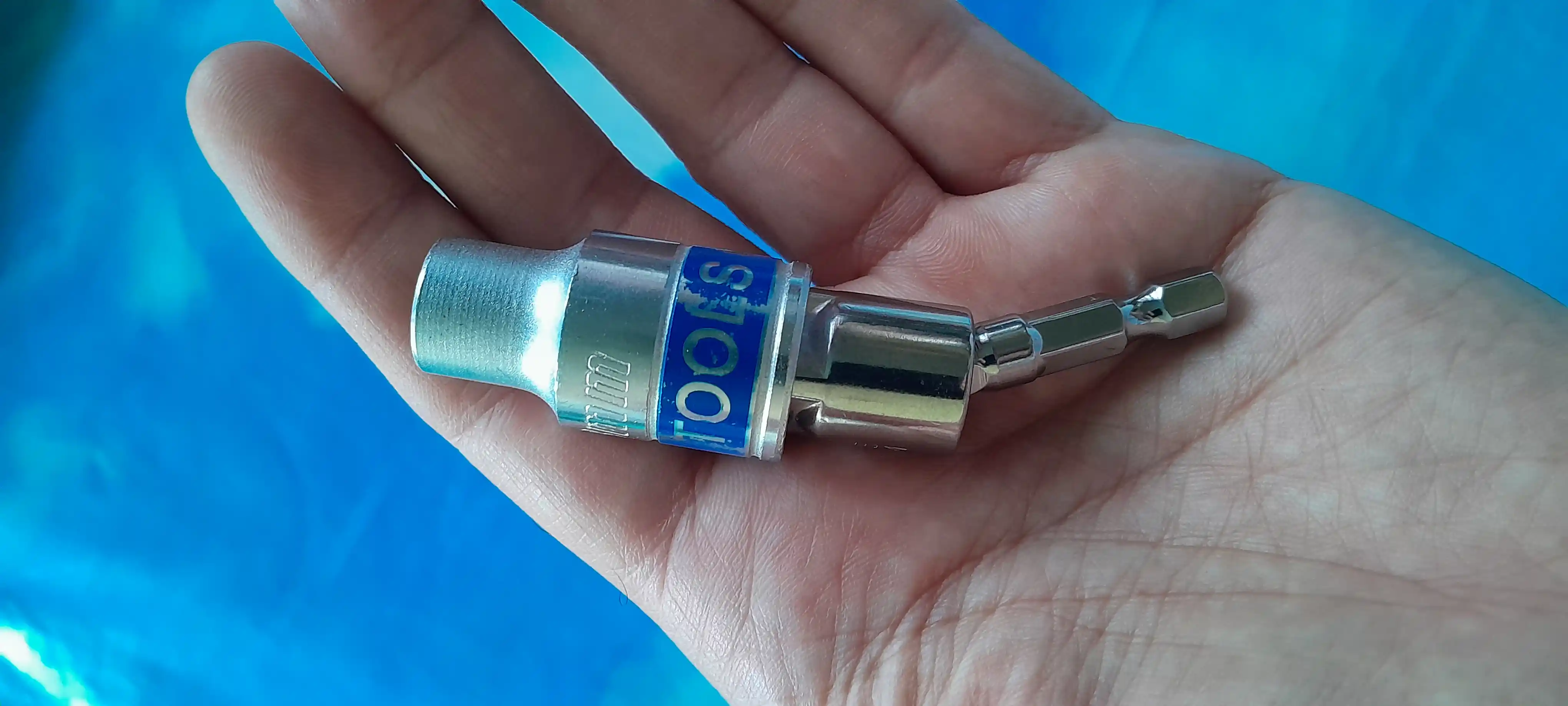 Burchakli adapter, magnit bit ushlagichi bilan burchakli