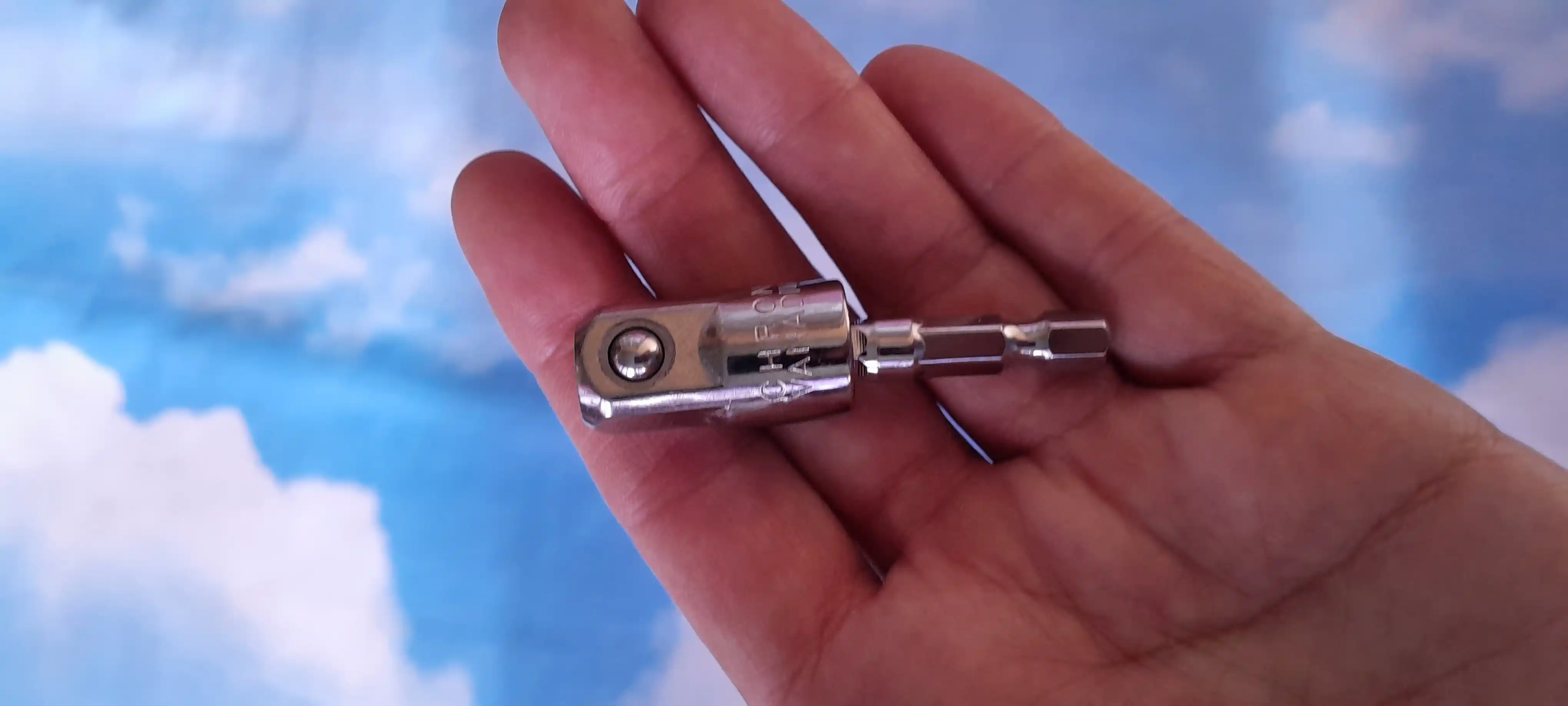 Burchakli adapter, magnit bit ushlagichi bilan burchakli