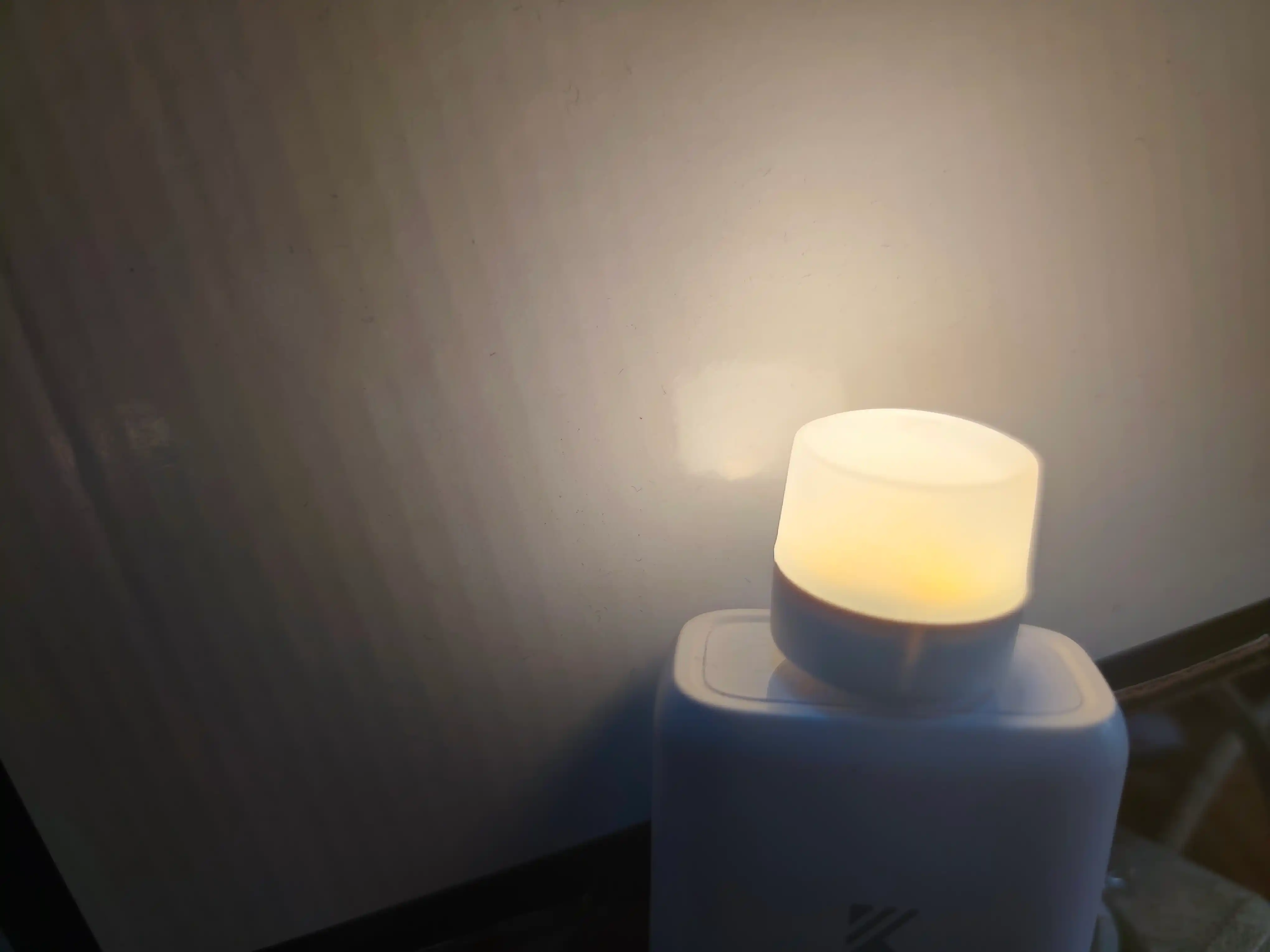 Mini led yoritgich USB, oq, 3 W