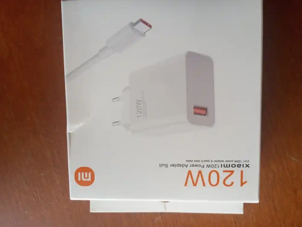 Очень быстрая зарядка 120W Турбо, мощный блок питания с кабелем Type-C, считает проценты