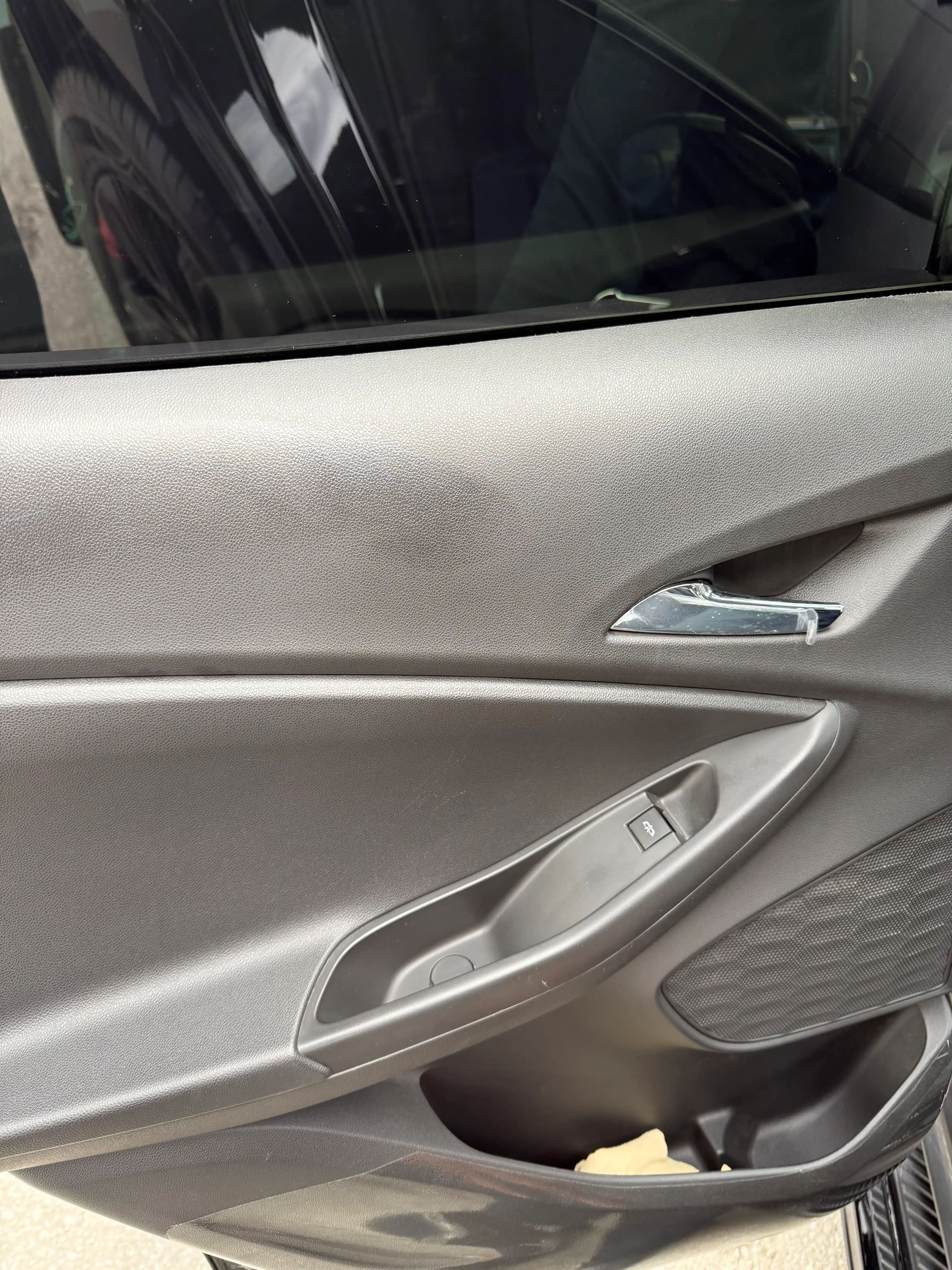 Charm uchun krem CARSUN Leather Cream oziqlantiruvchi va himoyalovchi