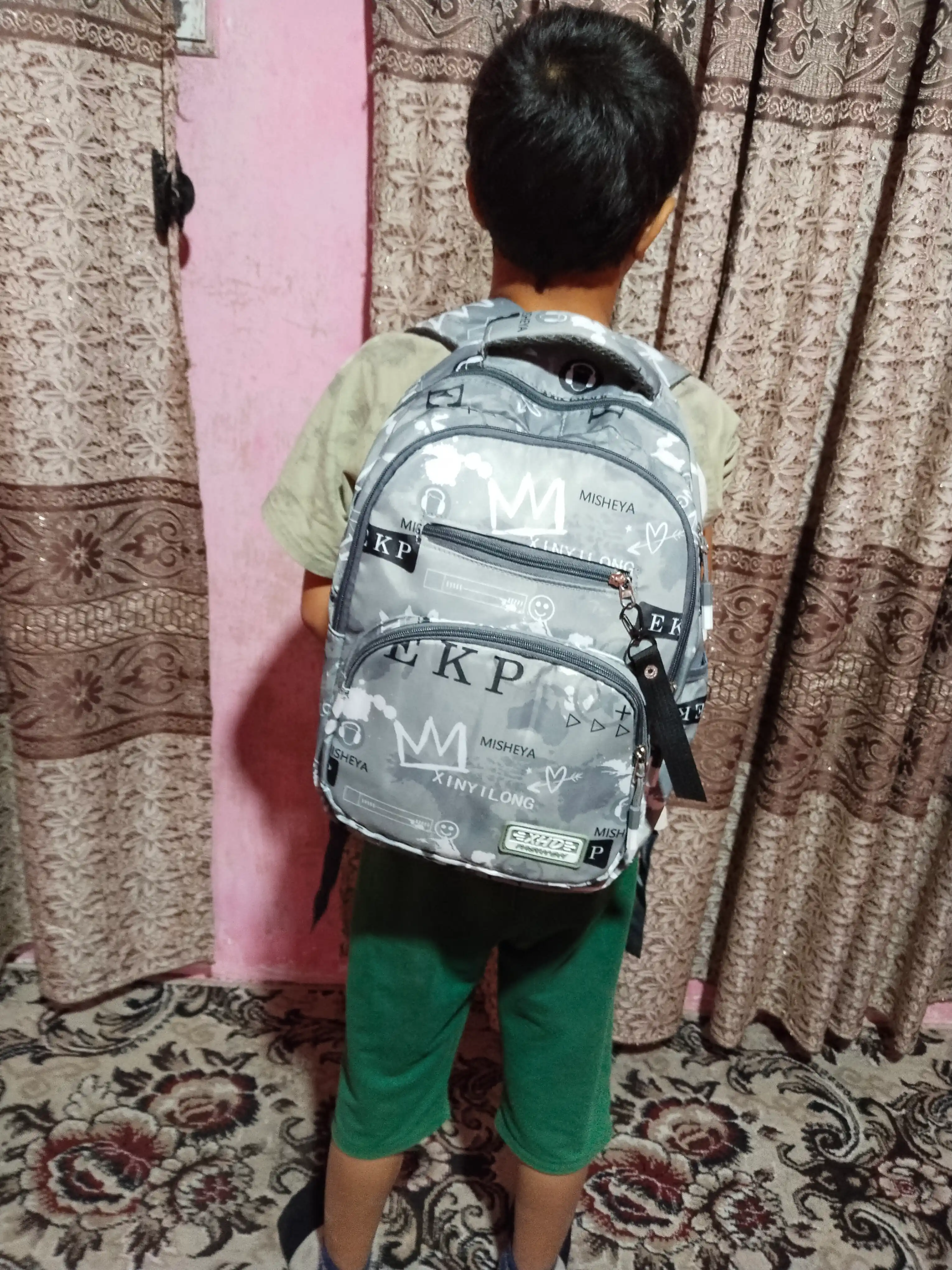 O‘g‘il va qiz bolalar uchun o‘smirlar maktab ryukzagi, sig‘imli, suv o‘tkazmaydigan