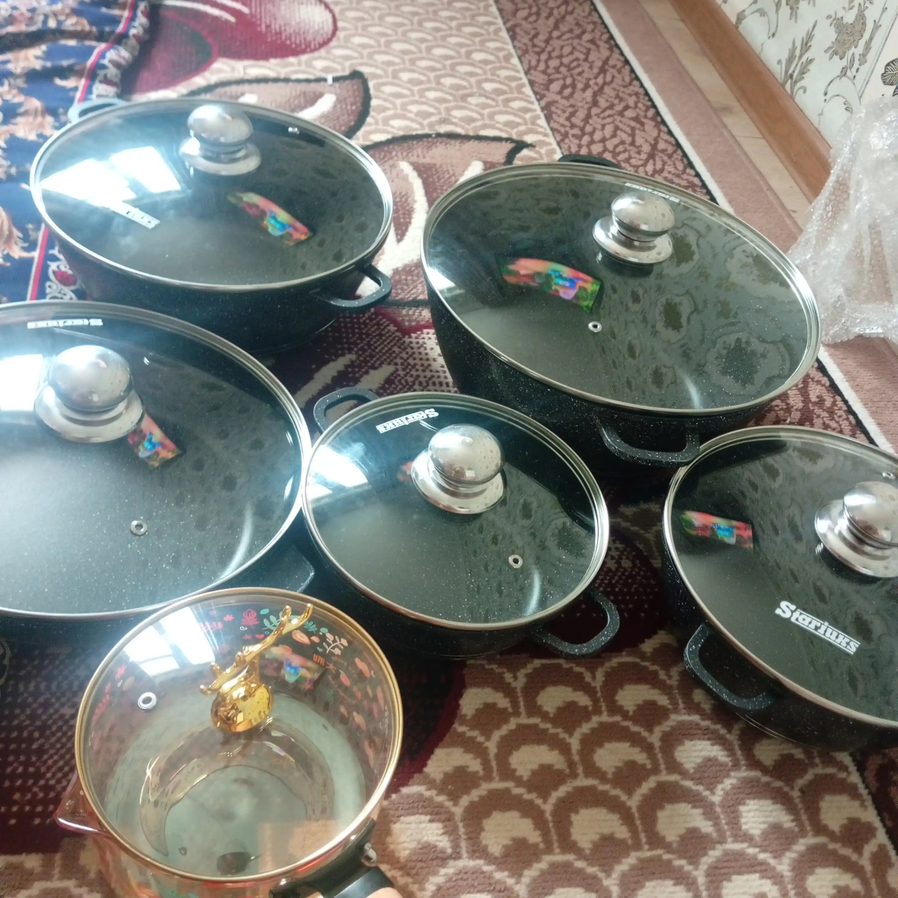 Shisha kastryulya 1,8 litrli sho‘rva qozoni, issiqqa chidamli bo‘tqa va sut uchun cho‘mich