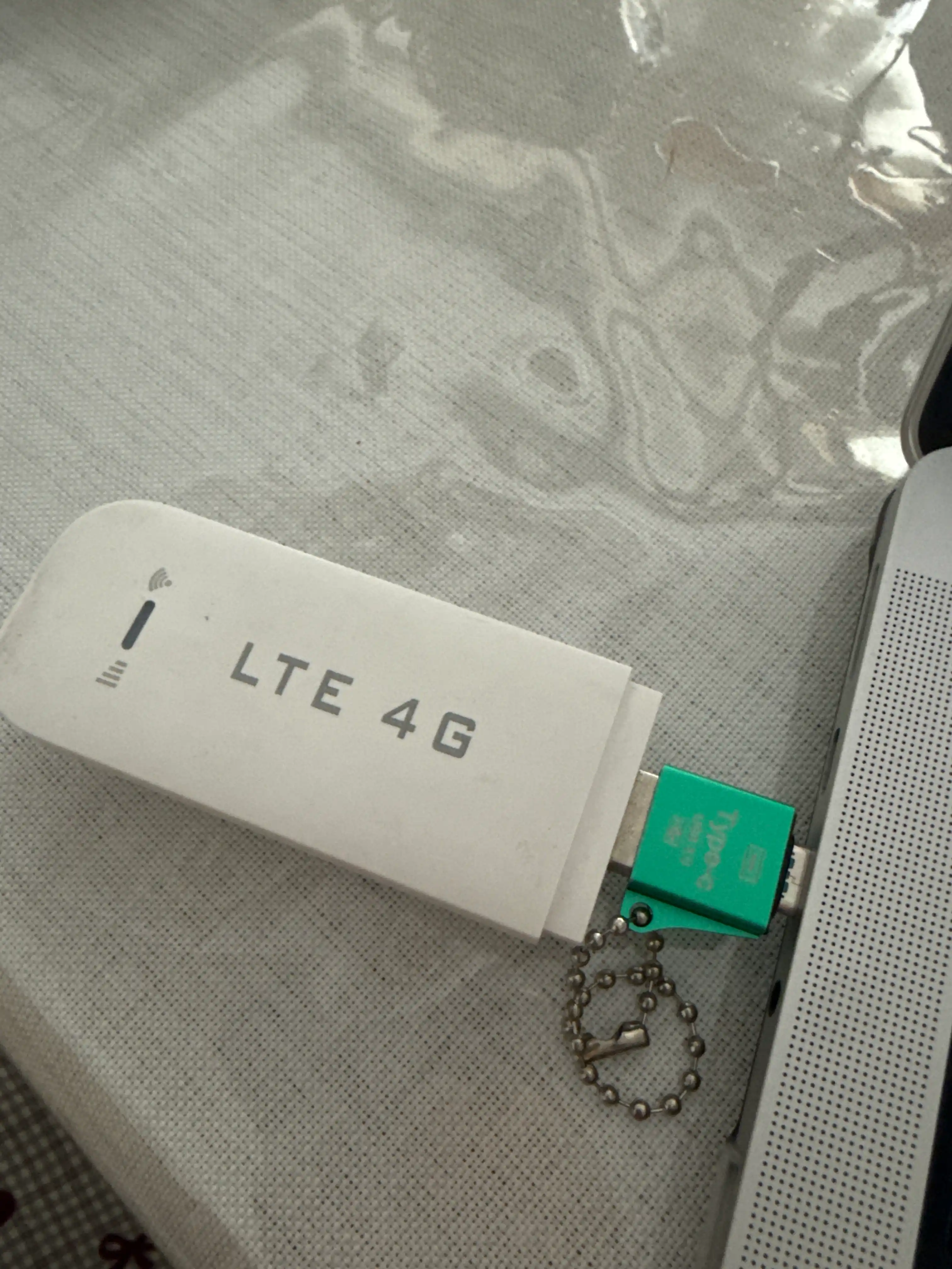 USB-C HUB, USB 3.0, USB-C, HDMI, SD va MicroSD portlari bilan ko‘p funksiyali adapter