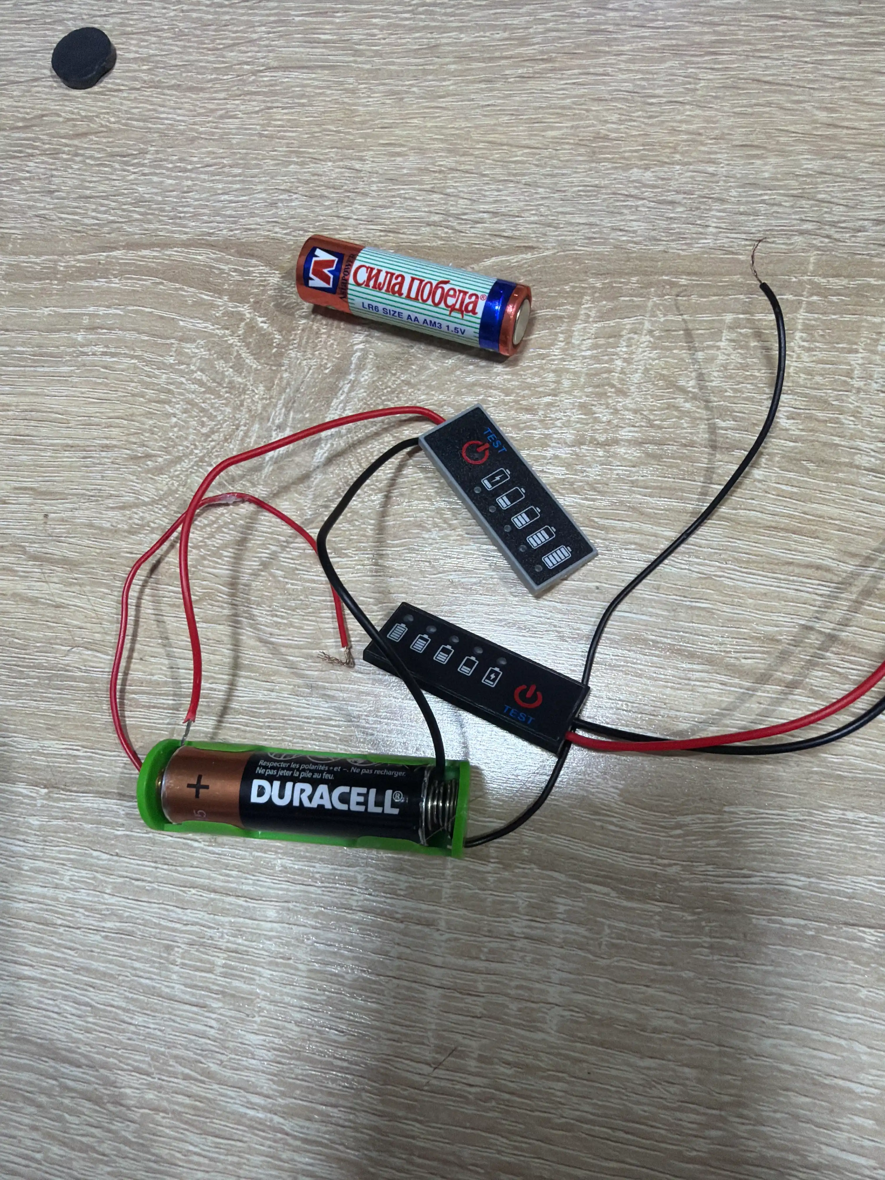 Tugmali 1S Li-ion 3,3v-4,2v  batareya darajasi ko'rsatkichi