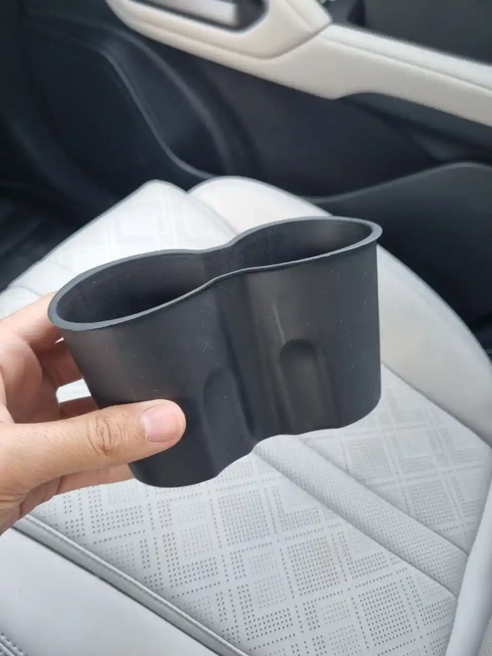 BYD Yuan Up va BYD Yuan Up Smart uchun silikon podstakannik