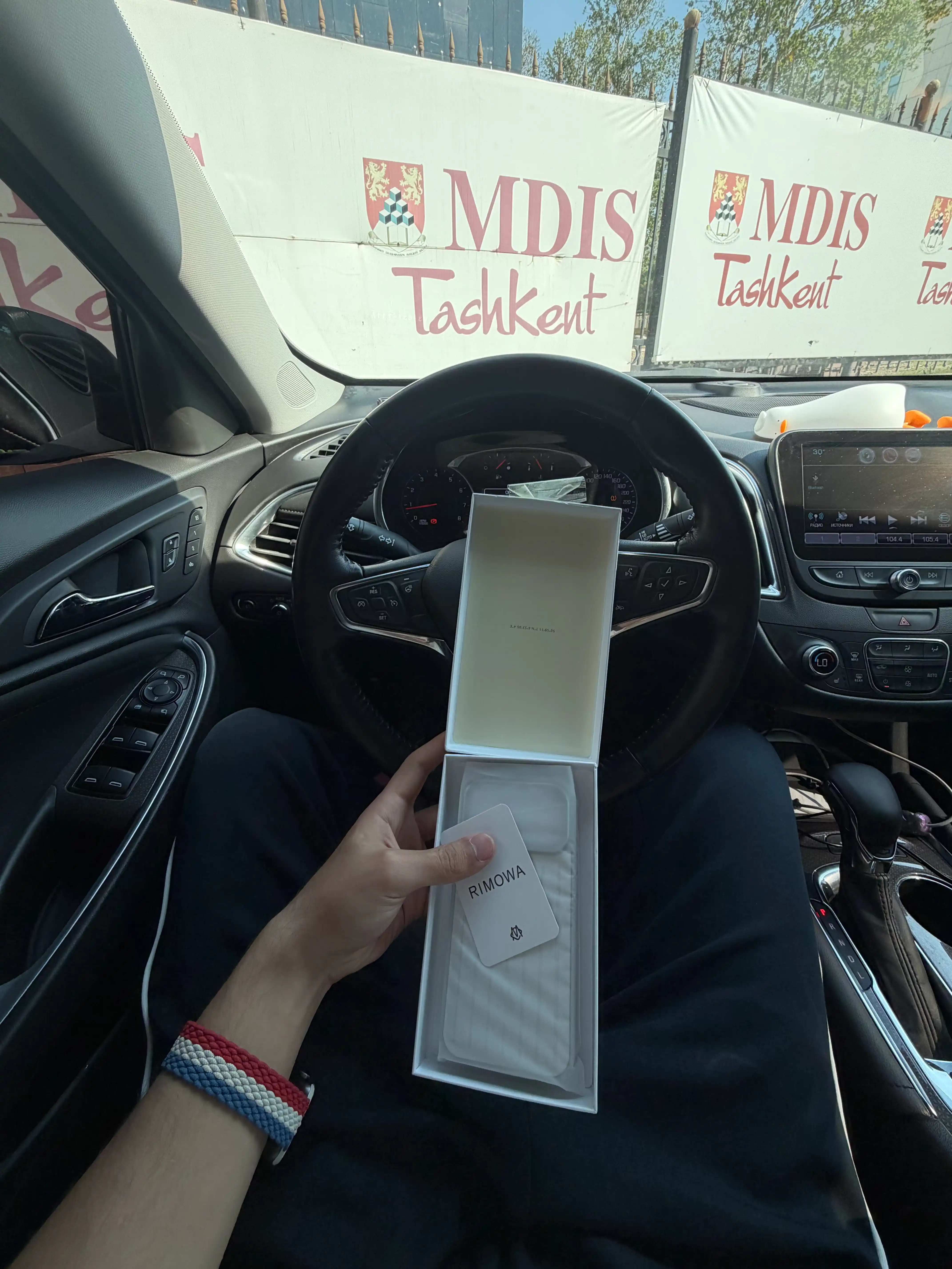 IPhone 16 va iPhone 17 uchun Rimowa telefon g‘ilofi, zarbaga chidamli, himoyalovchi