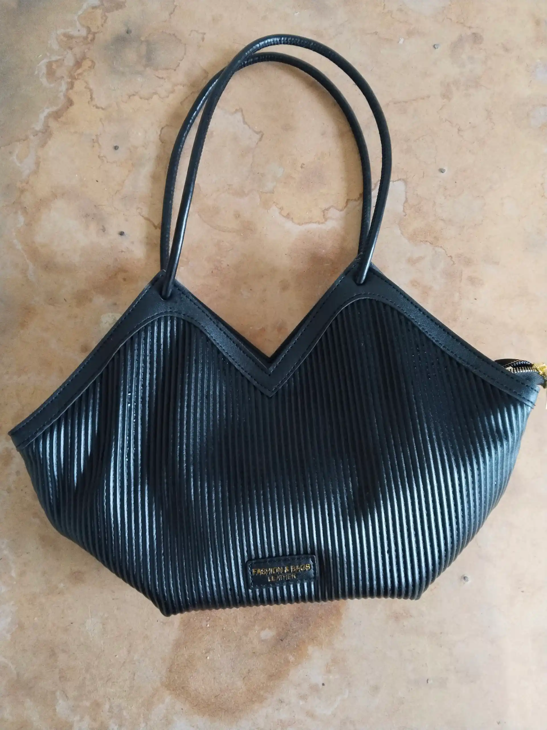 Ayollar sumkasi, shopper, yelkaga, eko-charmdan tout