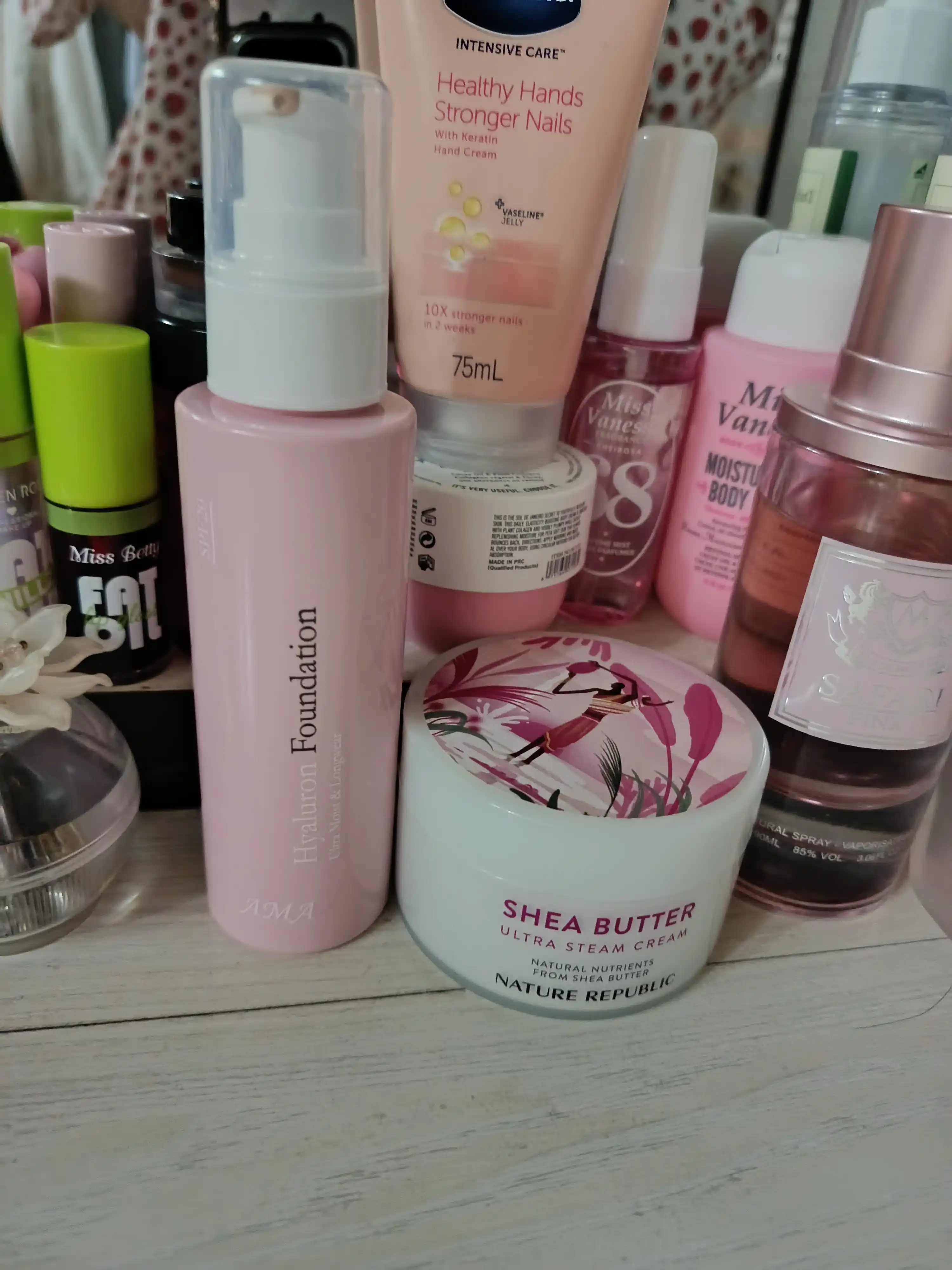 Shea Butter Nature Republic, Увлажняющий и освежающий крем для лица, 100 мл