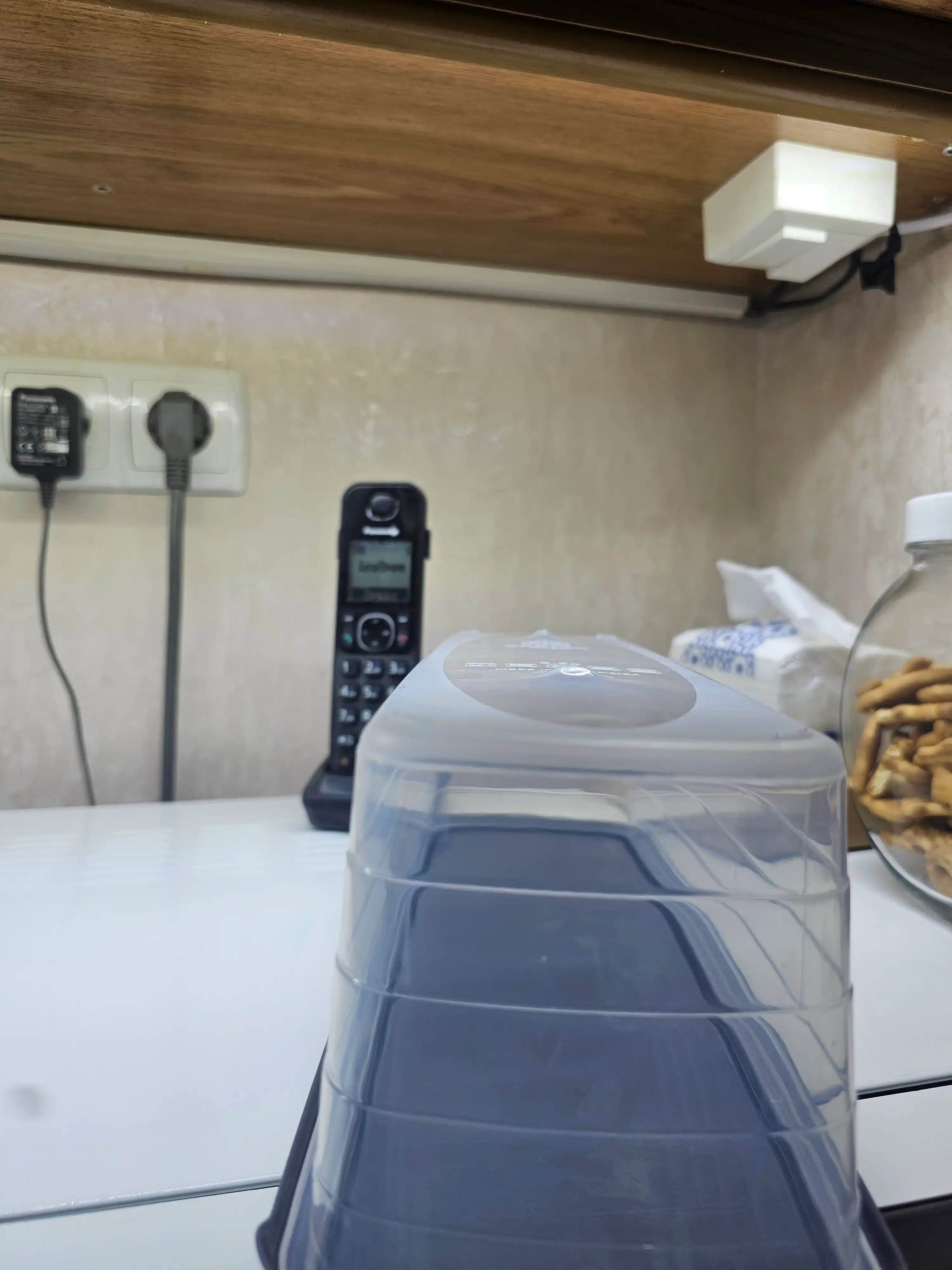 Ko‘kat va sabzavotlar uchun konteyner, uzaytirilgan chuqur idish, 2,6 l, 1,35 l