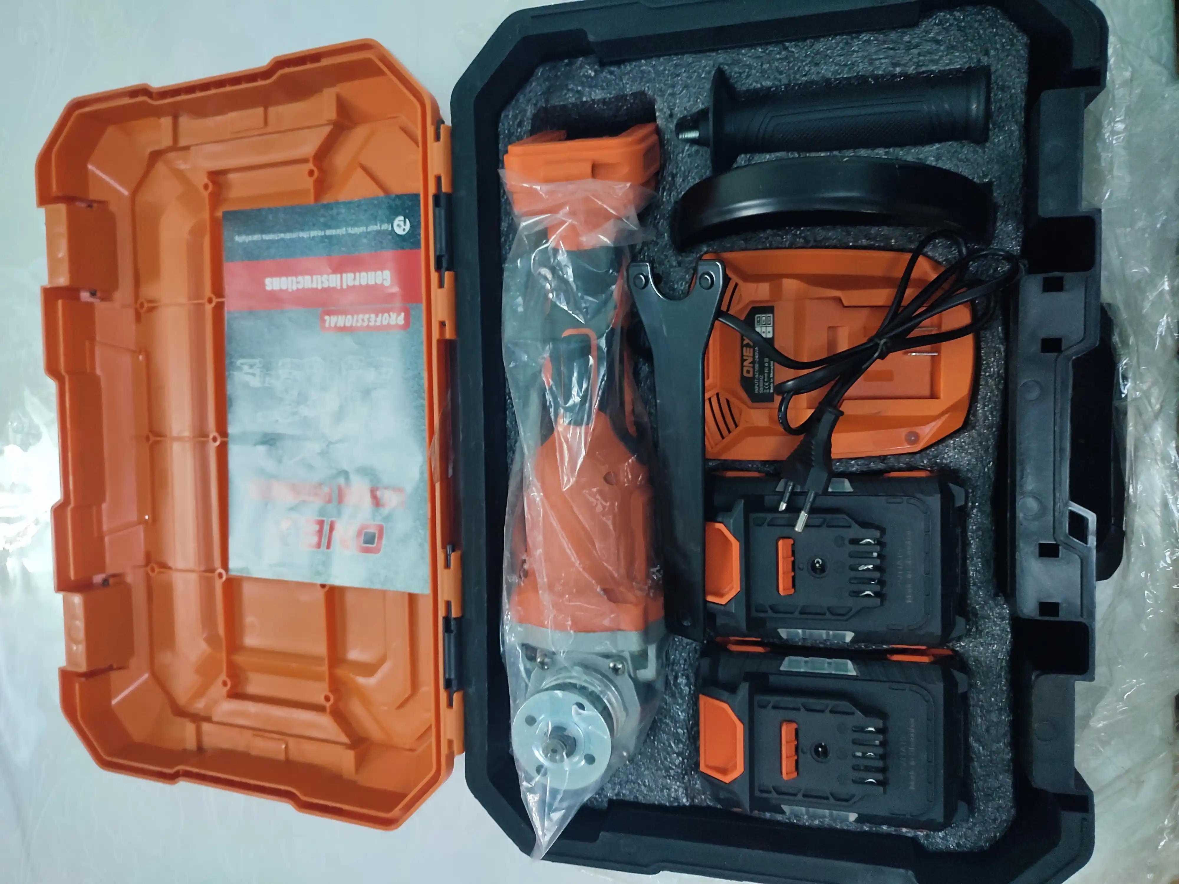 ONEX XAG125PRO 21V 4Ah akkumulyatorli burchak silliqlash mashinasi, 125 mm, cho‘tkasiz