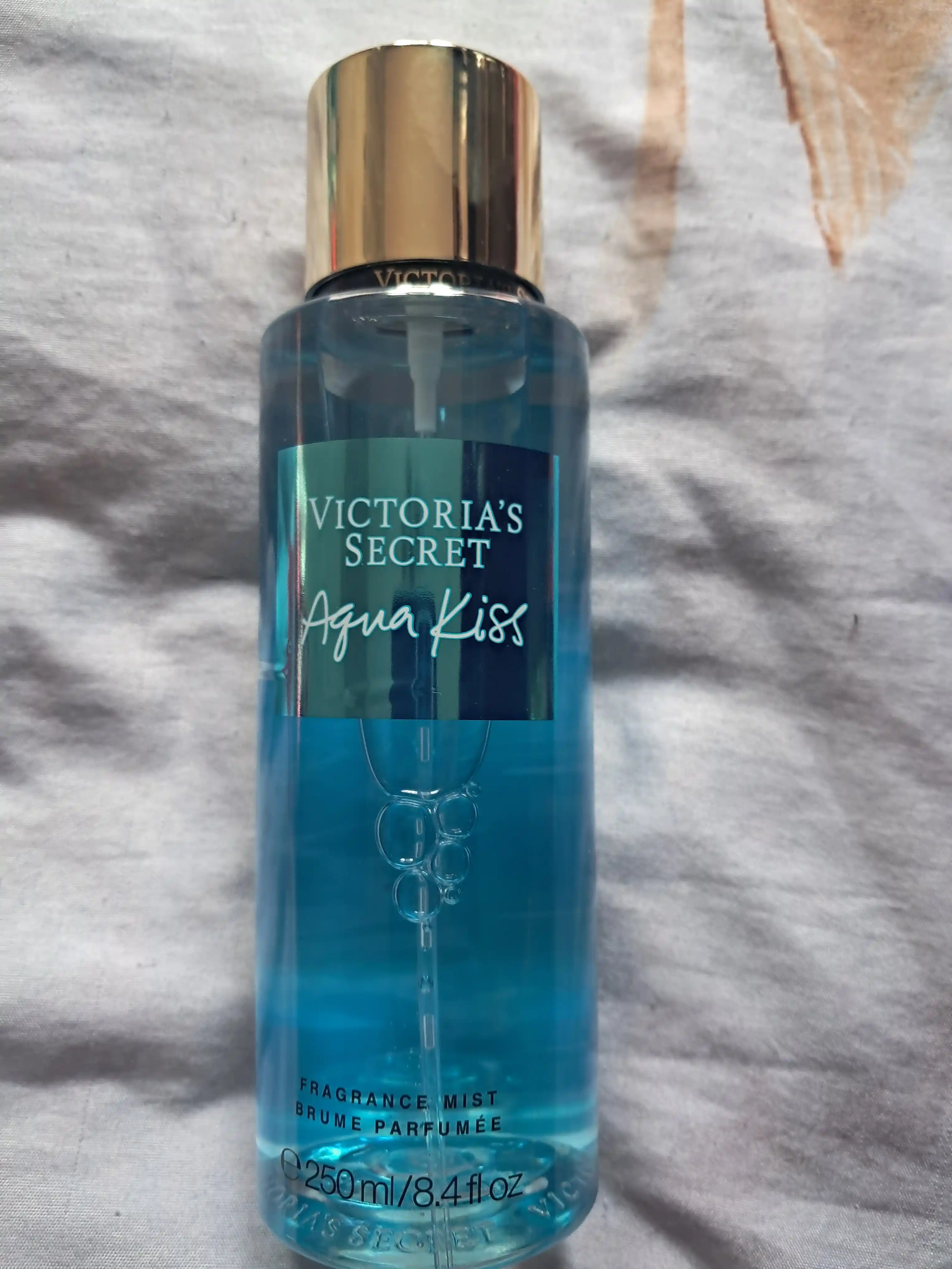 Victoria's Secret Aqua Kiss badan spreyi, 250 ml