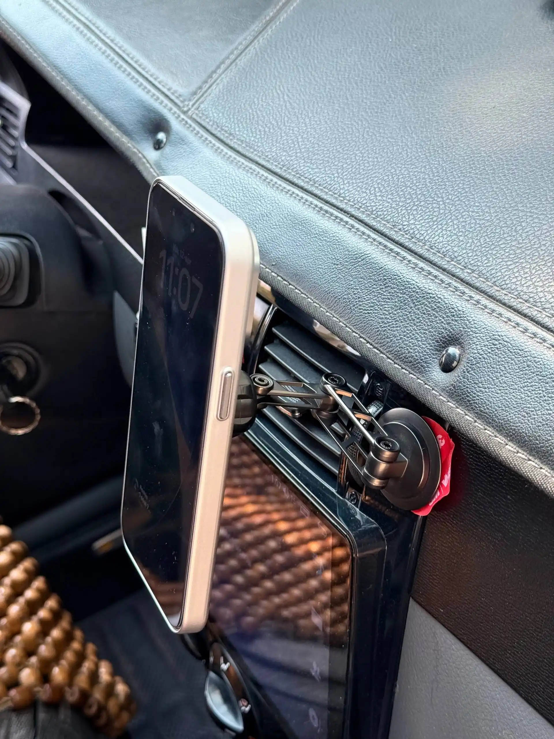 Вакуумный держатель для телефона MAGNIT для автомобиля, MagSafe