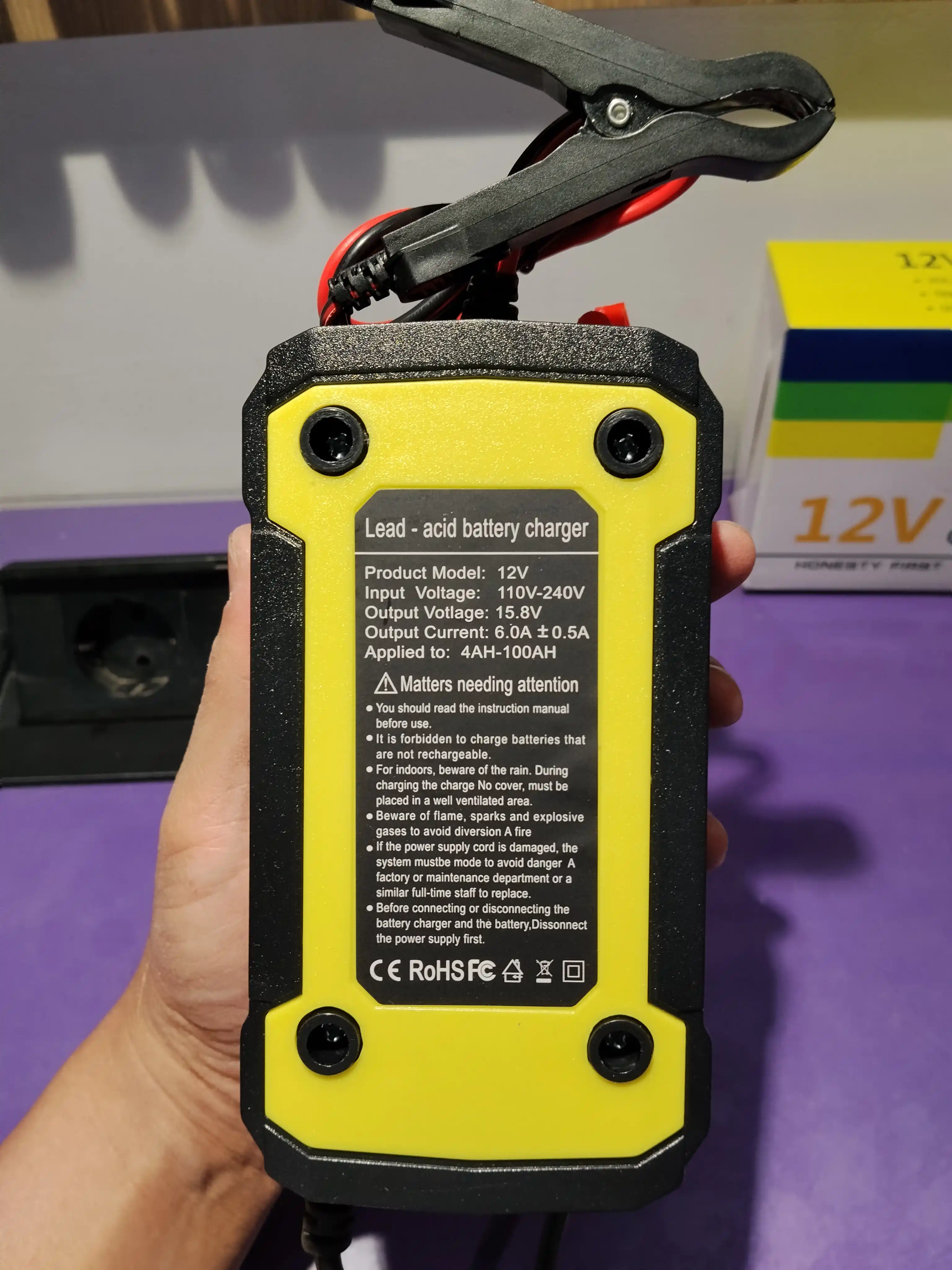 Avtomobil invertori, Universal batareya zaryadlovchi uskuna, 12 V, avtomobil, skuter uchun