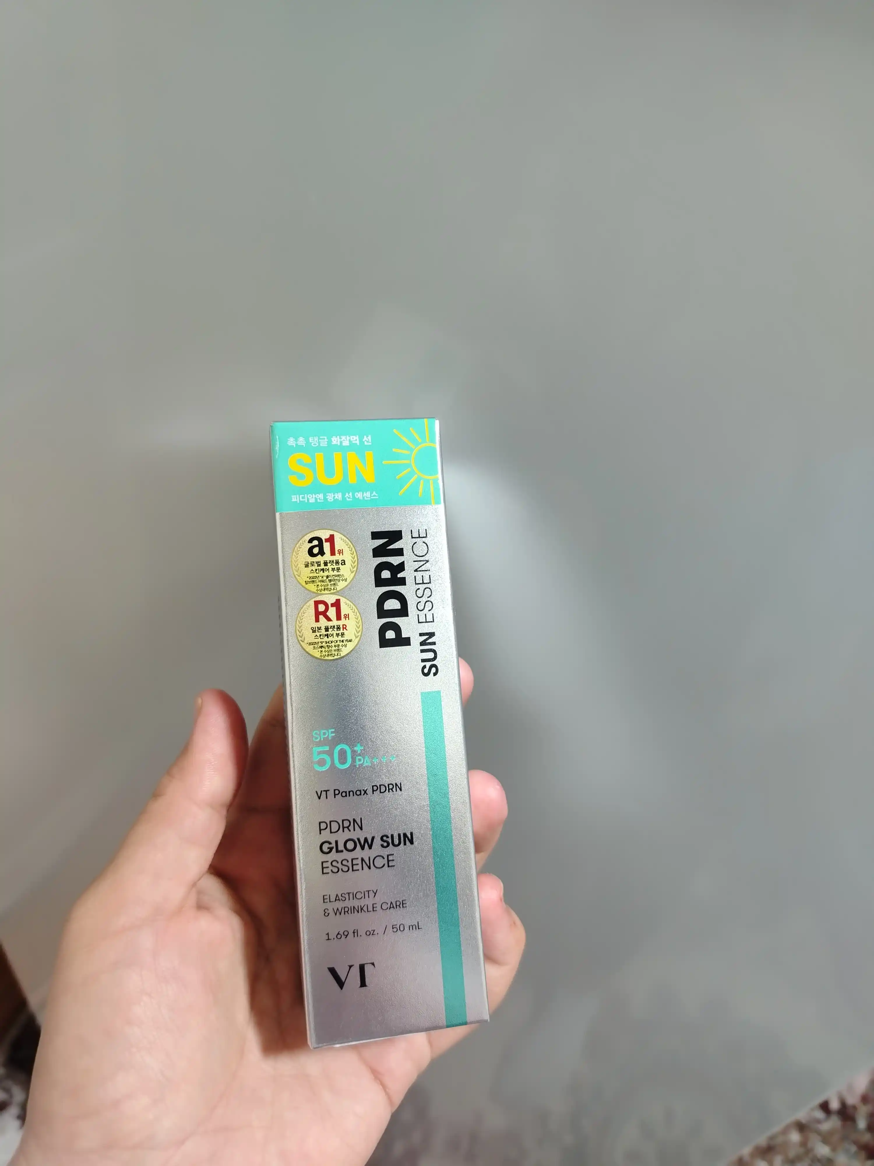 Yuz uchun quyoshdan himoya qiluvchi essensiya VT PDRN Sun Essence, SPF 50+ PA+++, 50 ml