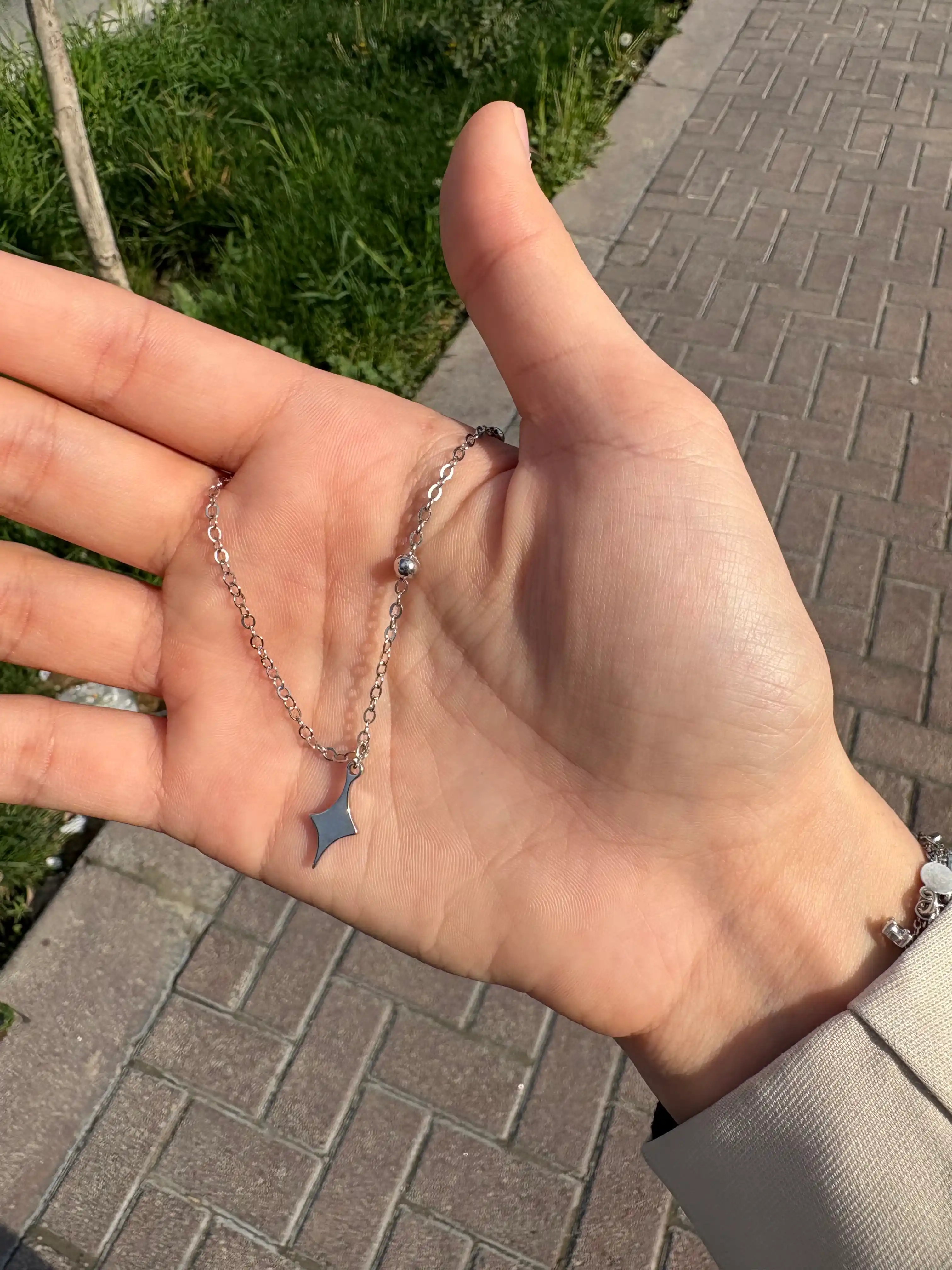 Yulduzli ayollar zanjiri