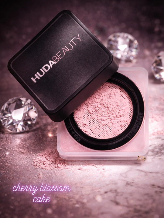 Huda Beauty Easy Bake Loose Powder,yuz uchun, uzoq turadigan, yog‘li teri uchun mat effekt