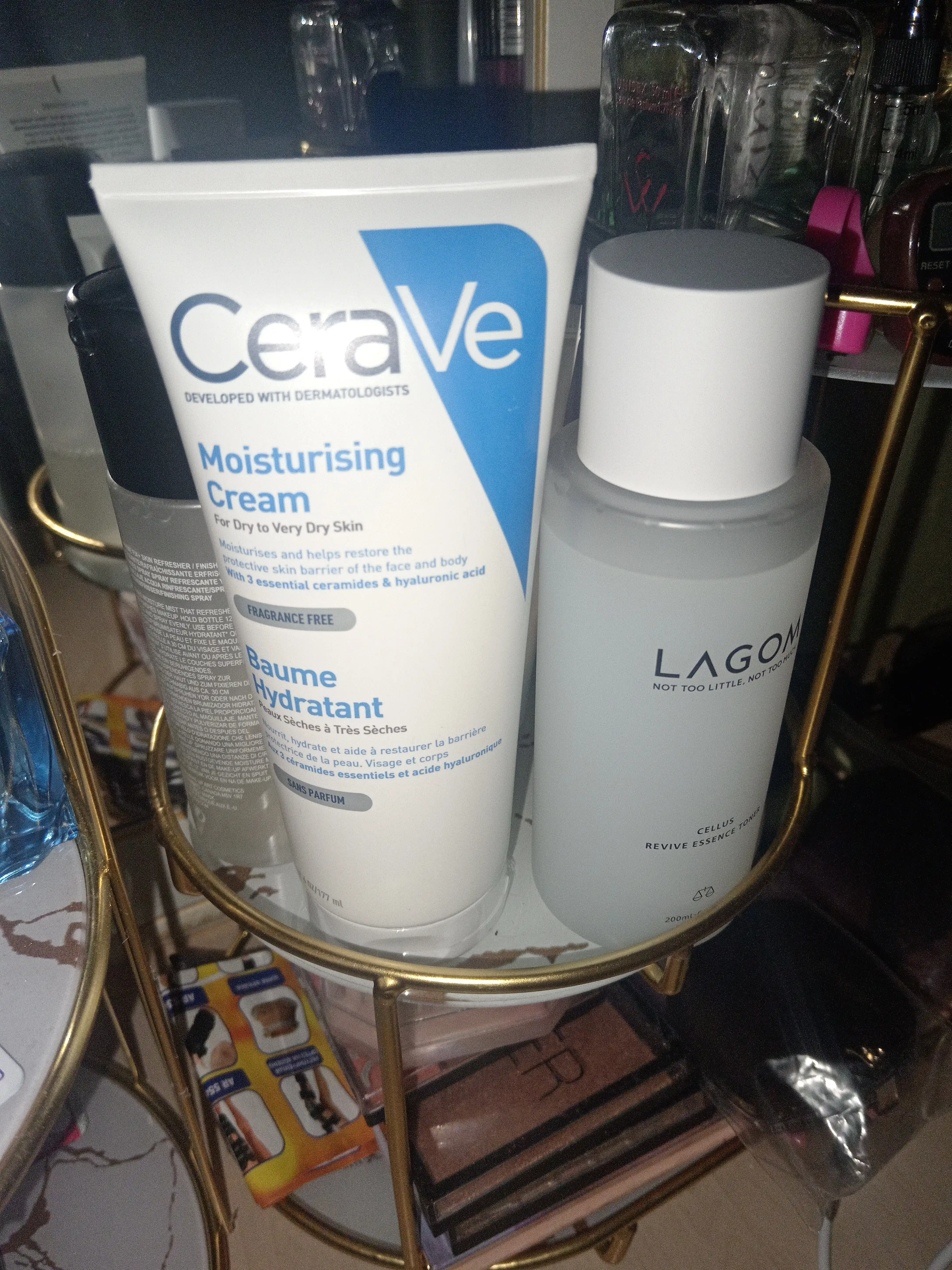 CeraVe Quruq va juda quruq yuz va badan terisi uchun namlantiruvchi krem, (177 ml)