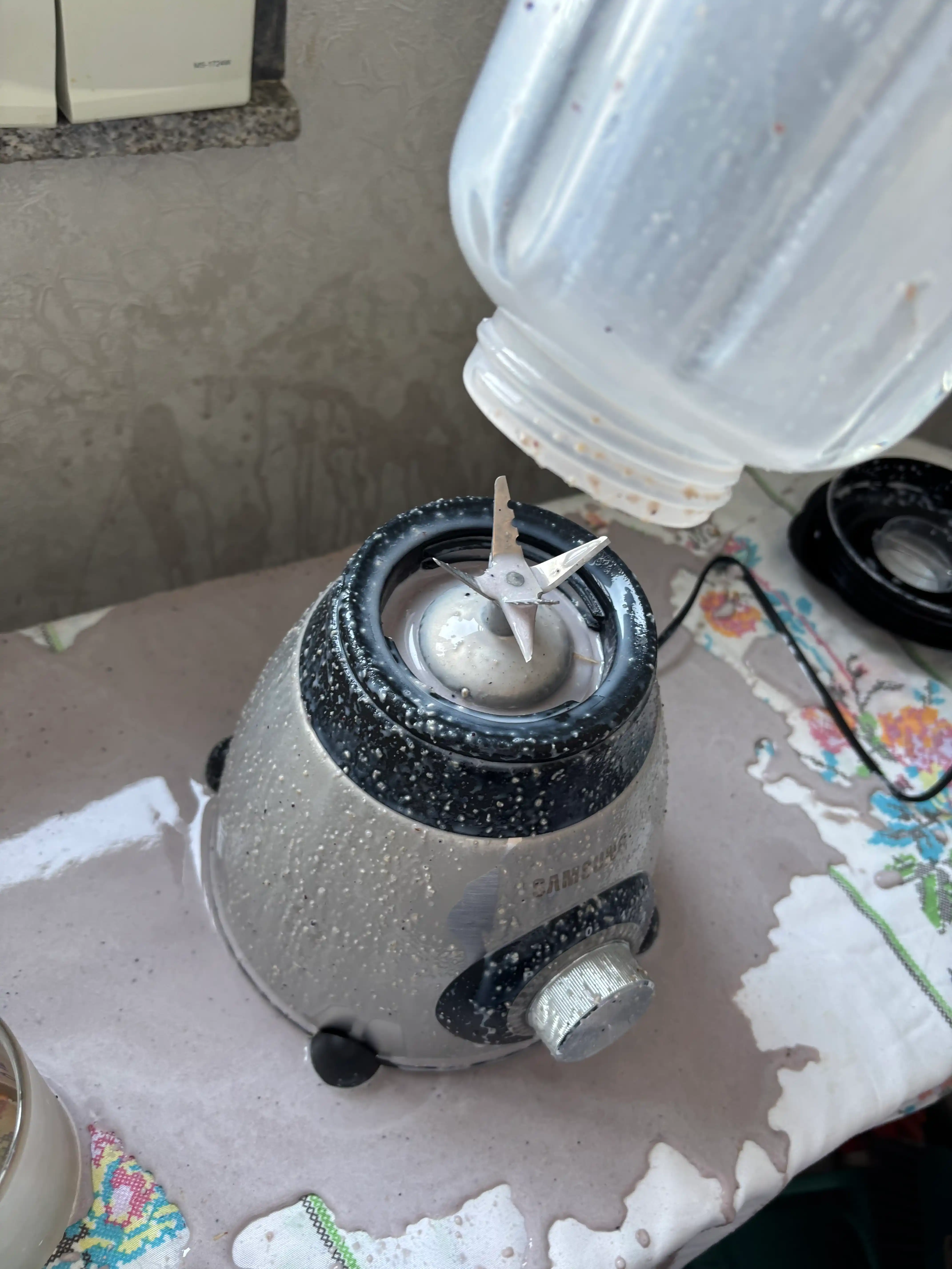 Blender maydalagich Samsung SN-988, 2 tasi 1 da, blendr