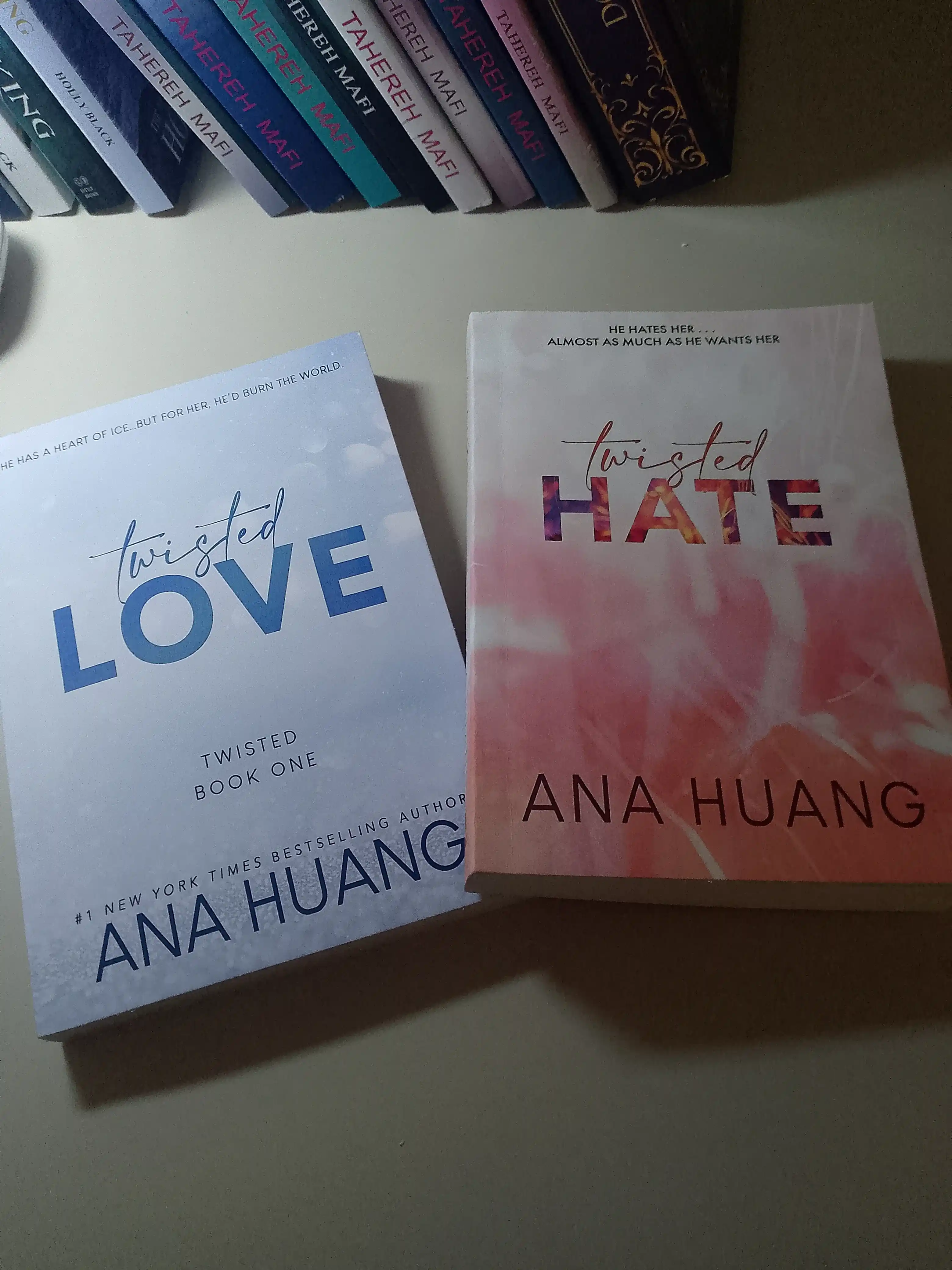 Kitob The Twisted Series Love, Games, Hate, Lies, Ana Huang, ingliz tilida