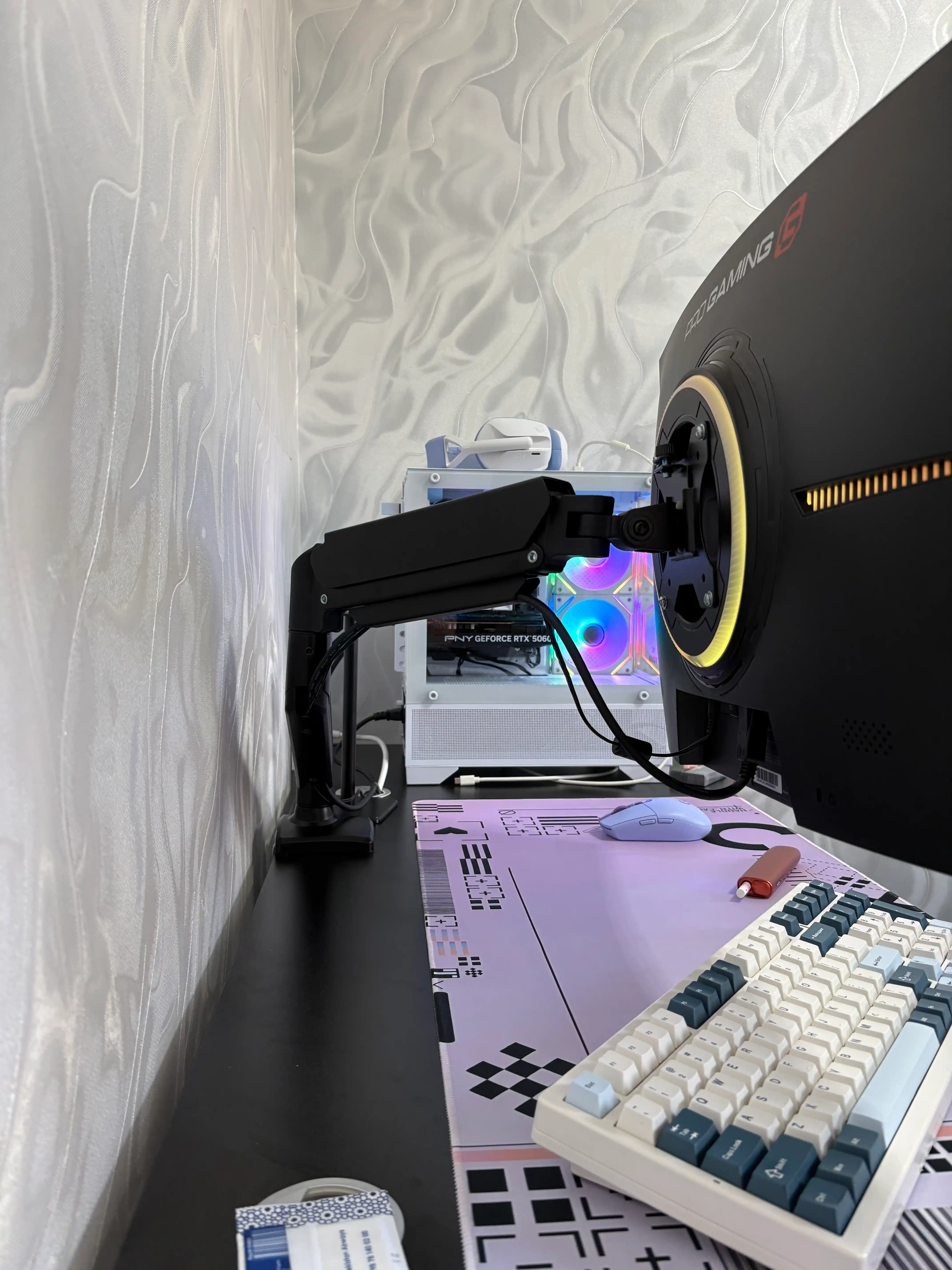 Monitorlar uchun kronshteyn M1. Stolga buriluvchan kronshteyn, monitor uchun