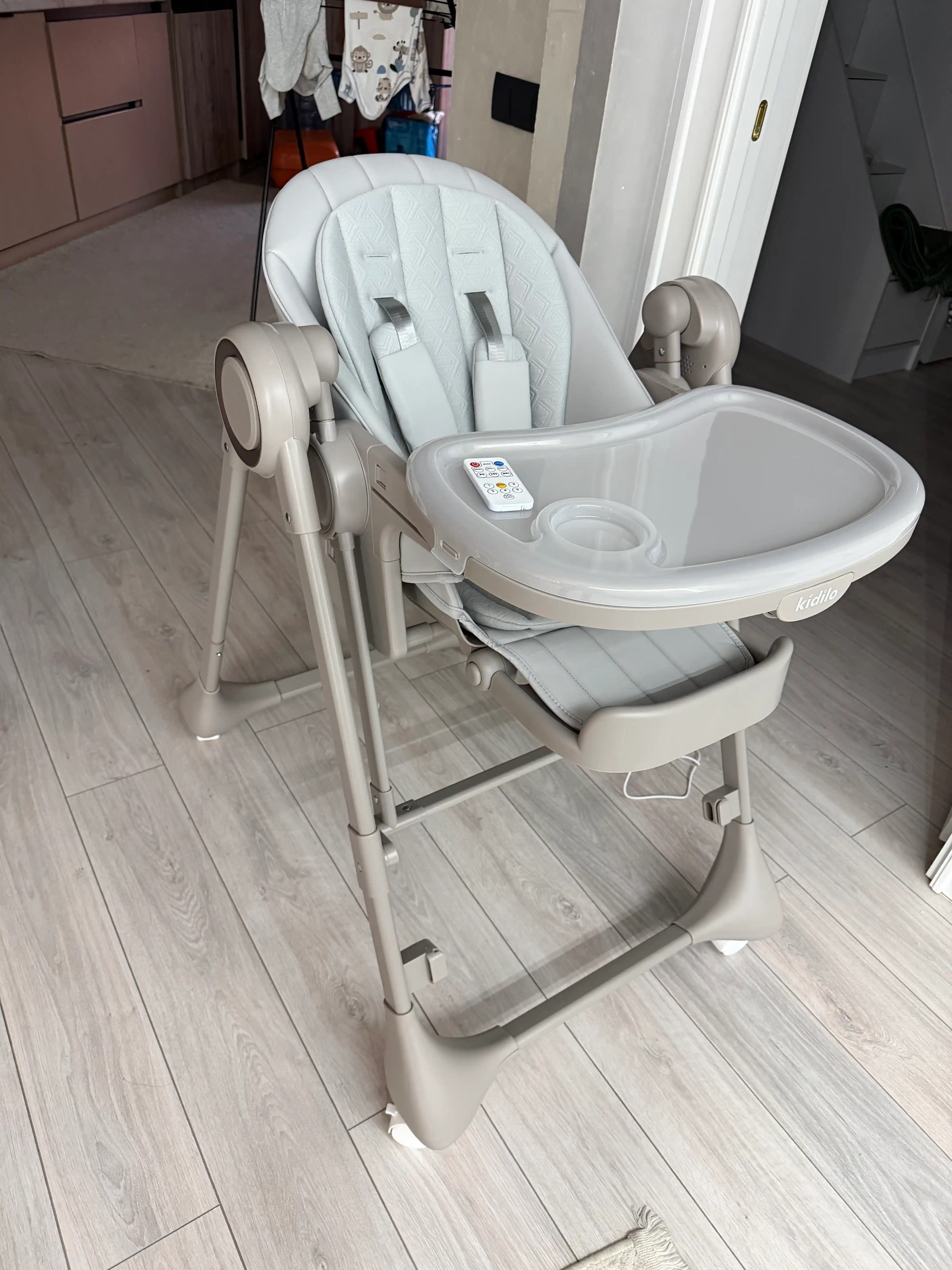 Kidilo C810 2v1 elektronli bolalar ovqatlantirish stuli