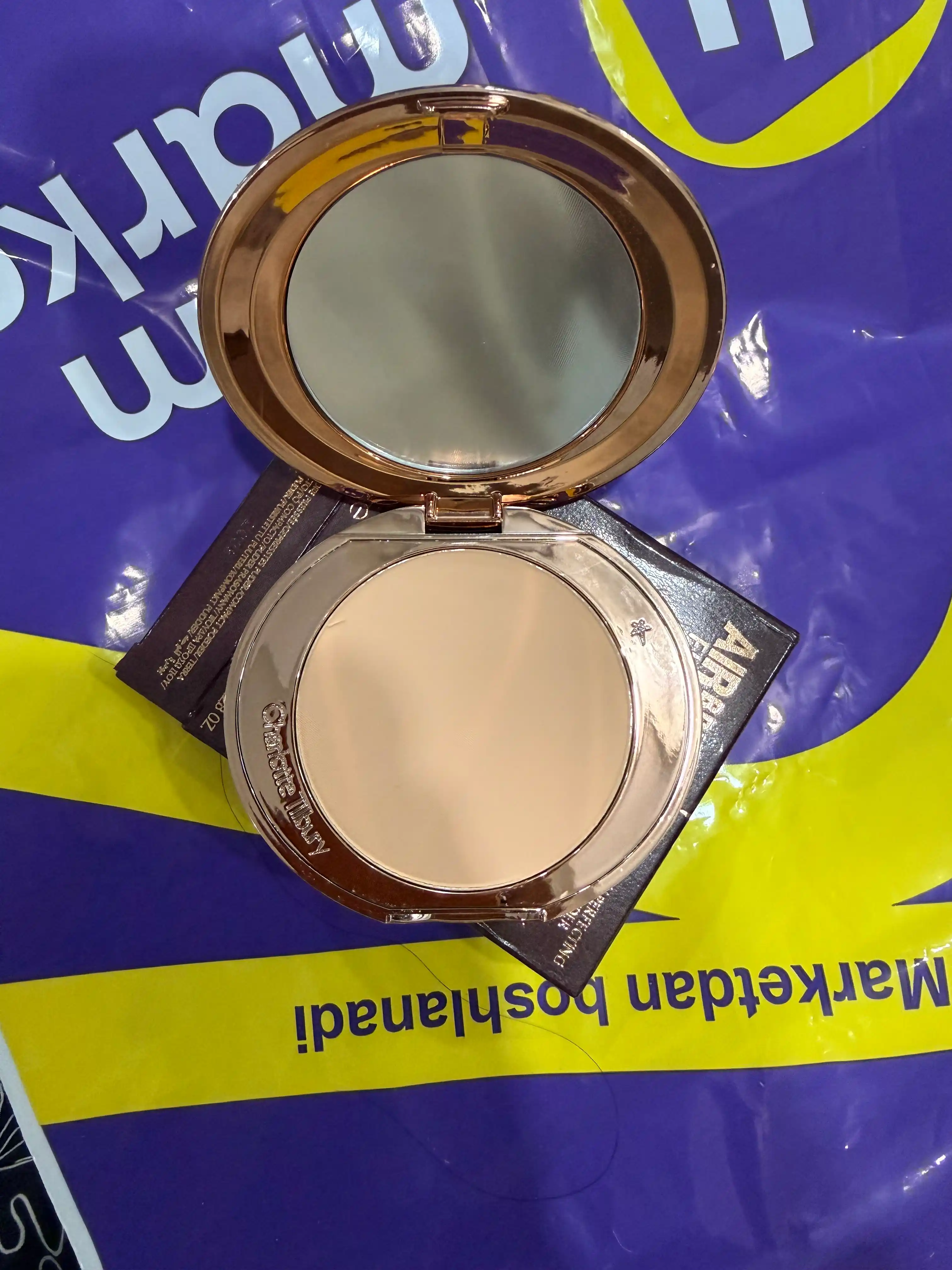 Пудра Charlotte Tilbury Airbrush Flawless Finish